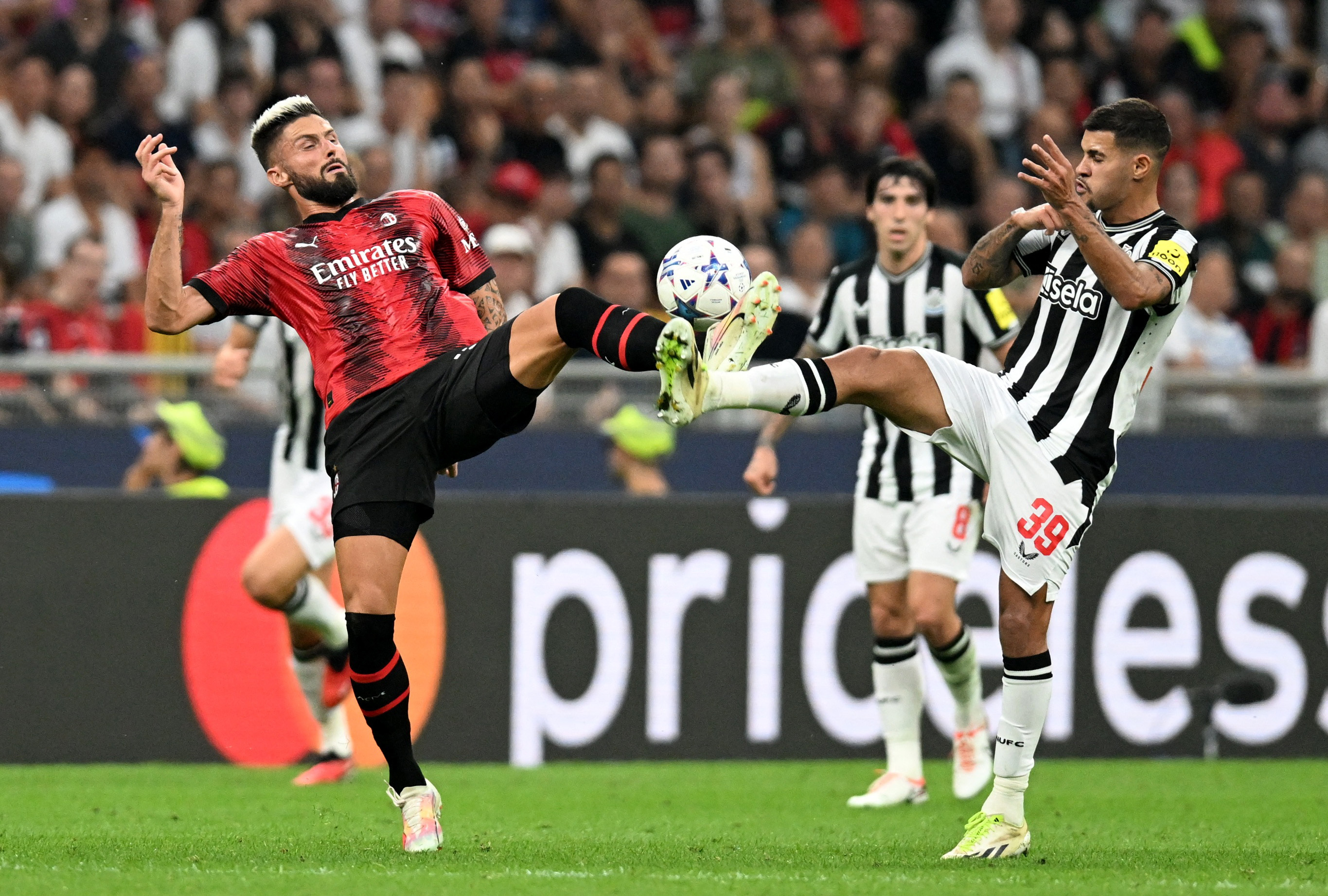 Champions League - Group F - AC Milan v Newcastle United