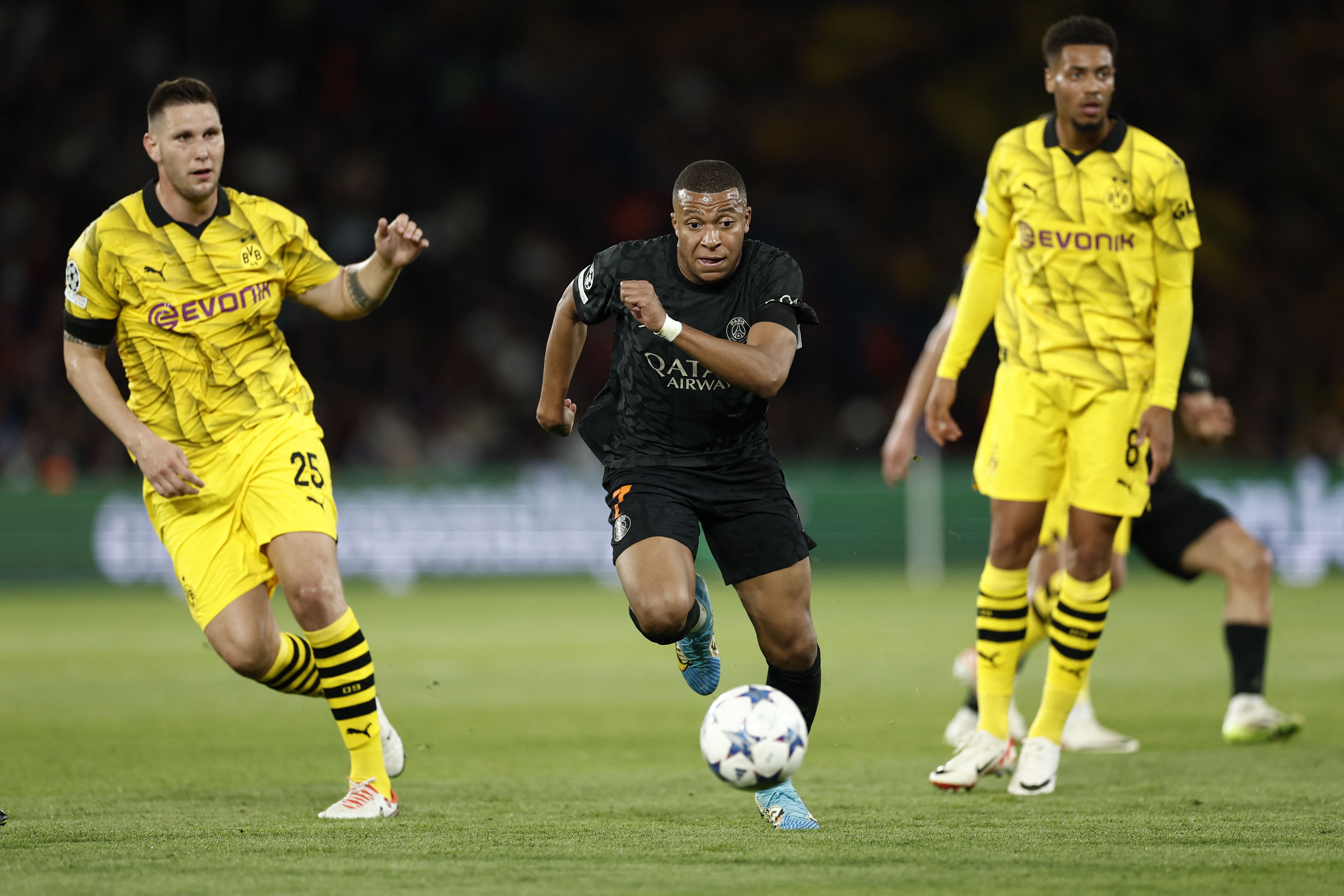 Champions League - Group F - Paris St Germain v Borussia Dortmund