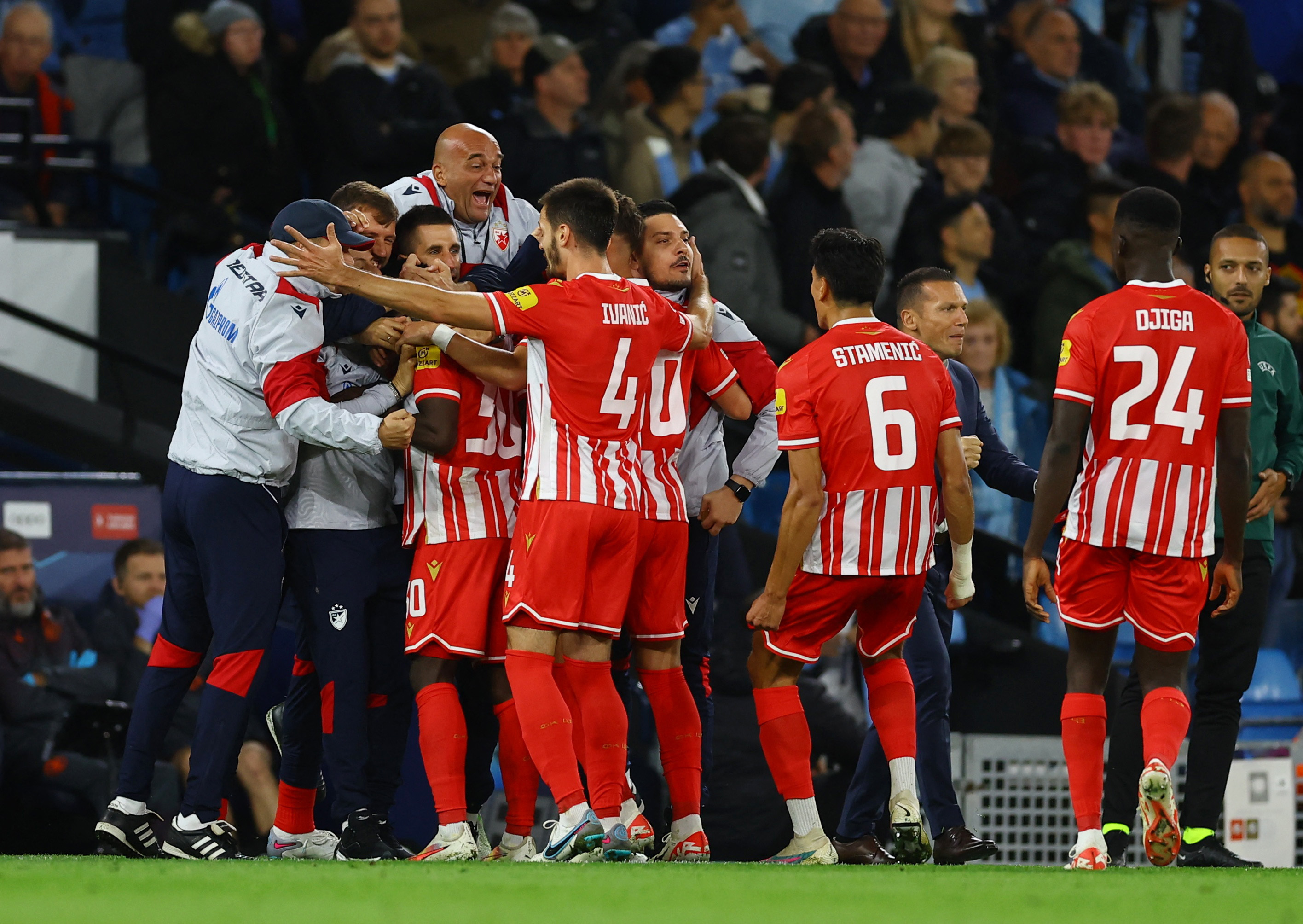 REUTERS/Molly Darlington