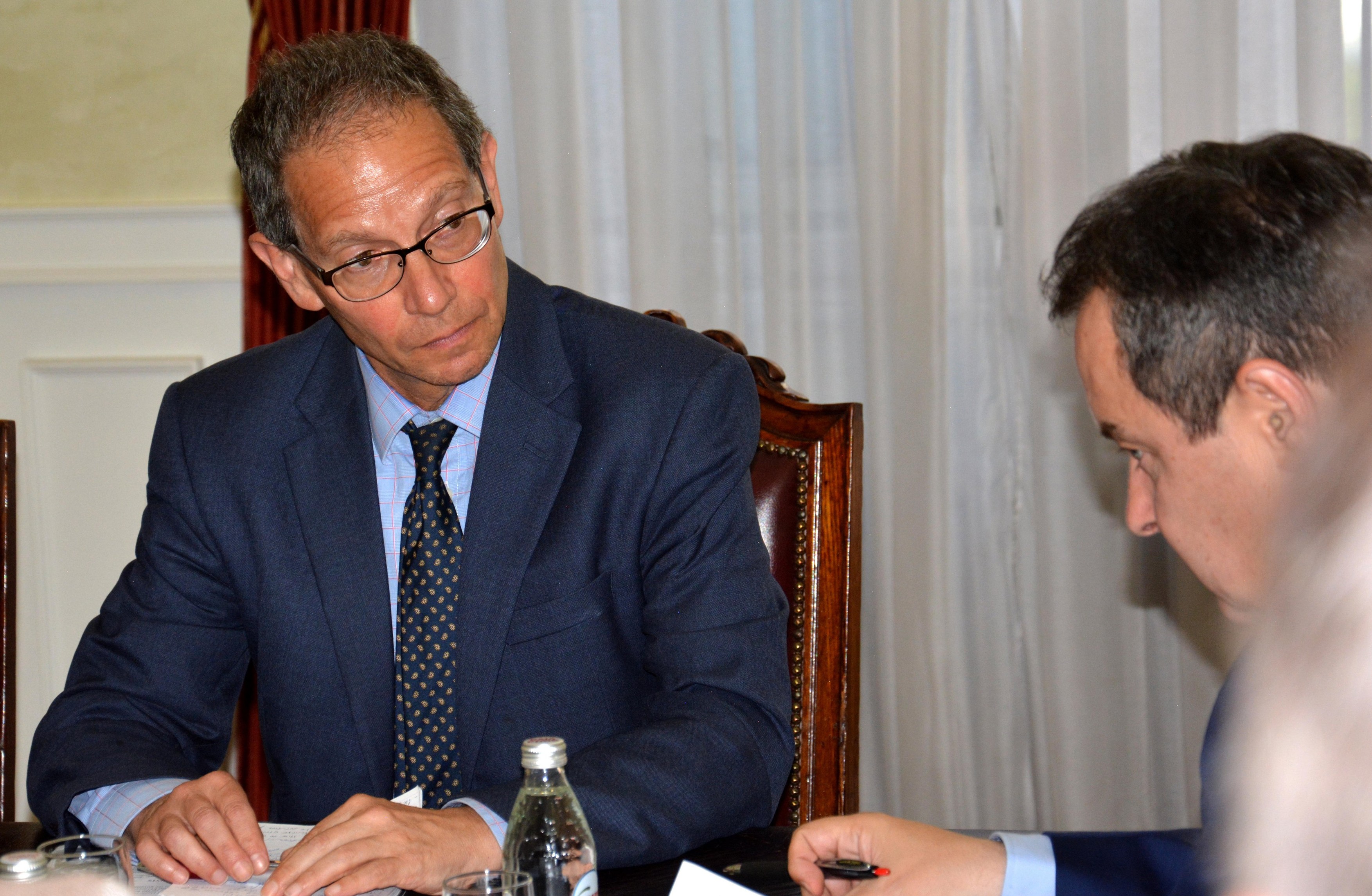 Belgrade, Serbia. 15th Aug, 2016. Meeting of the minister of foreign affairs of Republic of Serbia Ivica Dacic and Charles Kupchan, top adviser for European affairs of the President of the United States, Barack Obama Credit:  Ognjen Stevanovic/Alamy Live