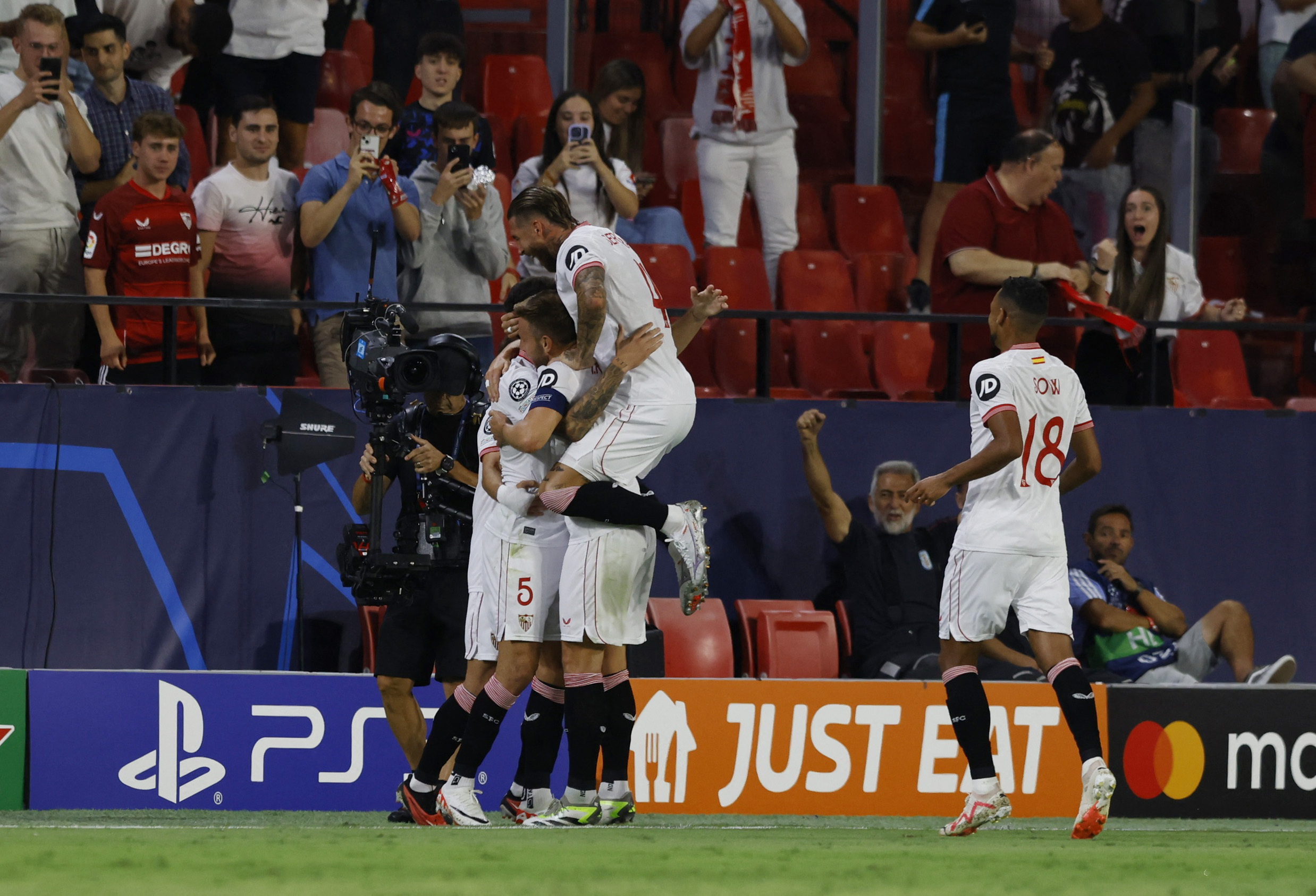 Champions League - Group B - Sevilla v RC Lens