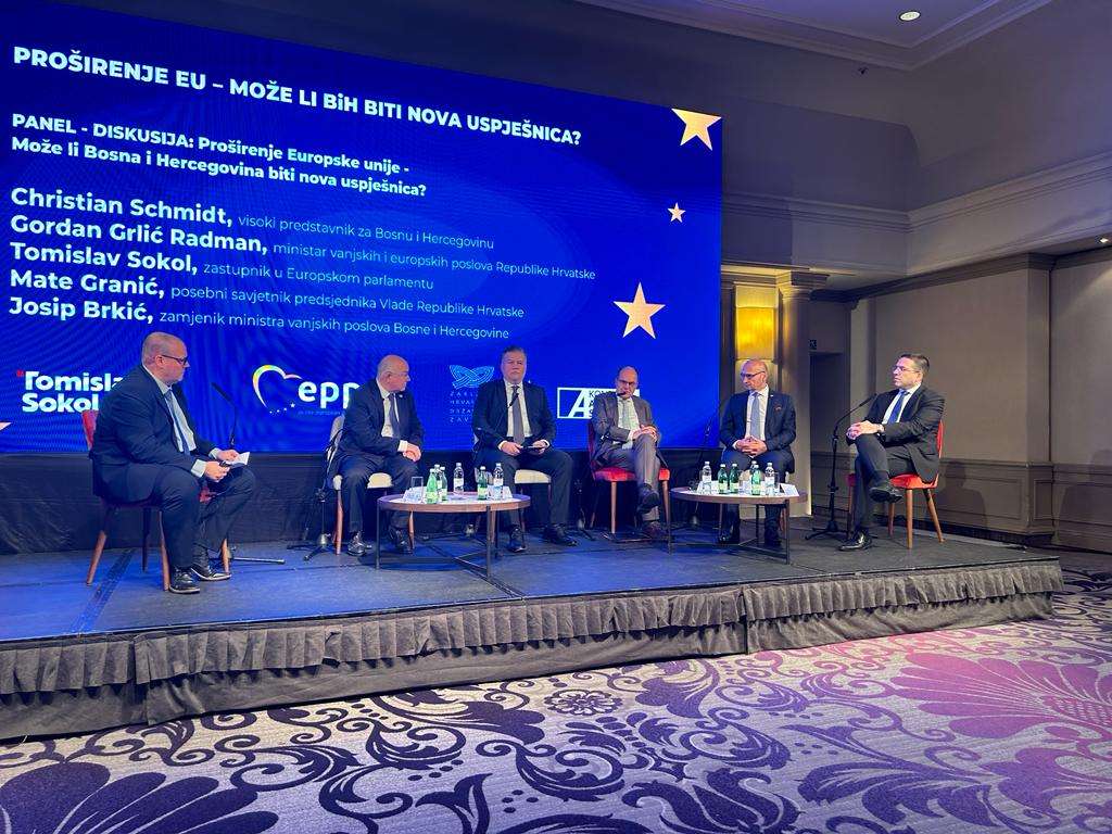 l_b112bb6752d592c7f7af741b614ad50b