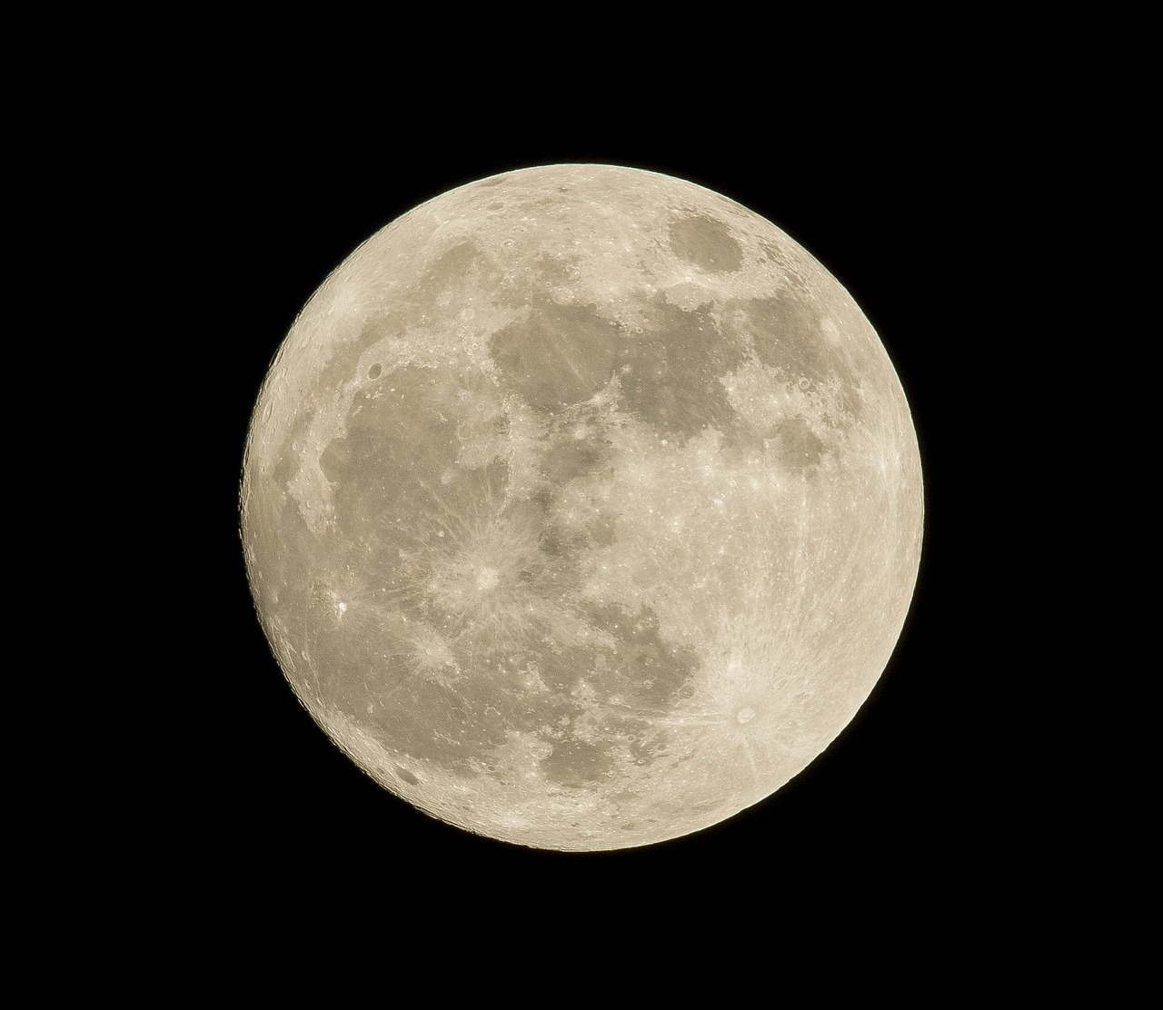 full-moon-1869760_1280