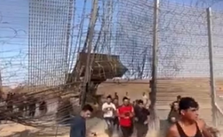 cada014b-0c2d-4398-a15d-17a4bdf0b092