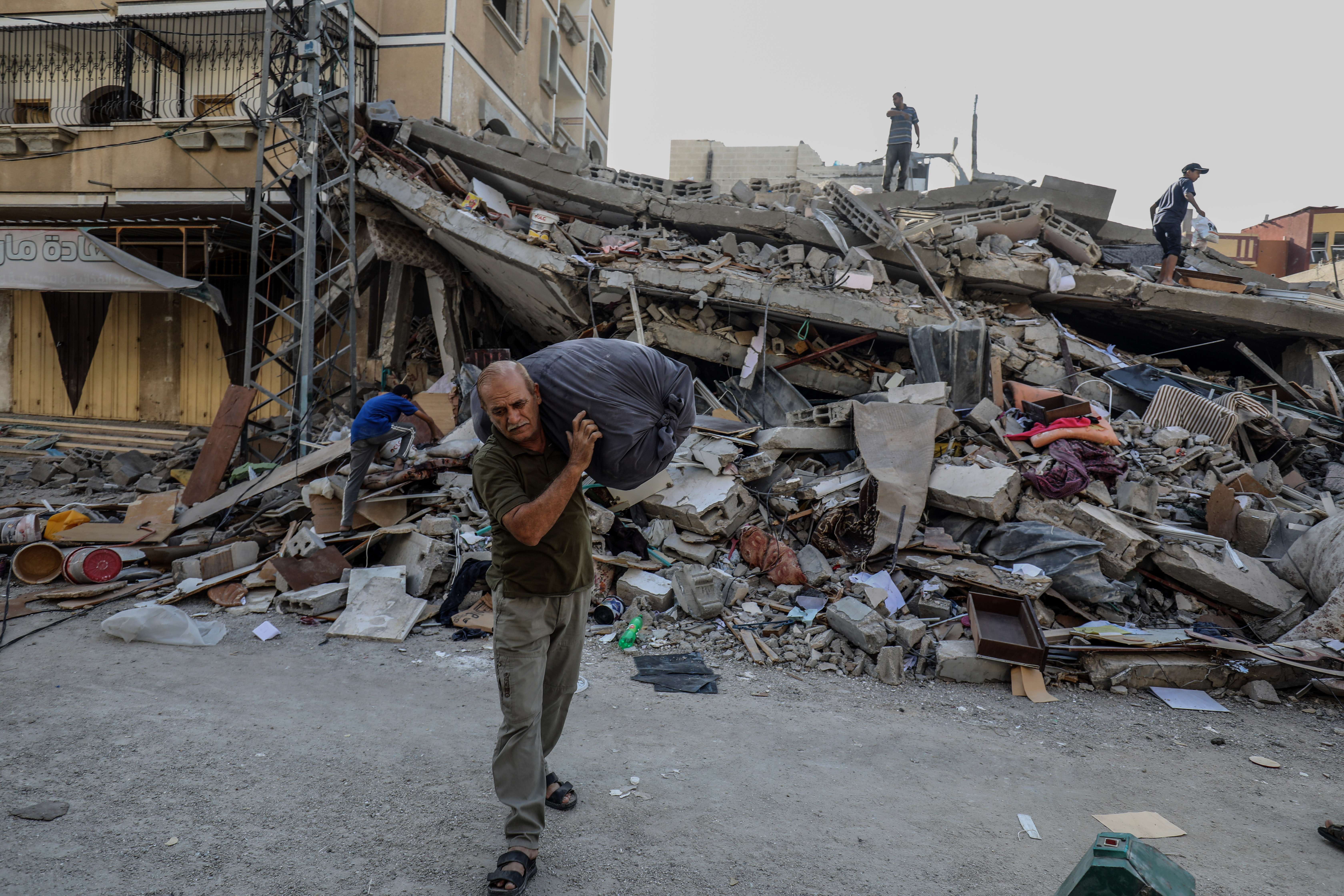 U izraelskim napadima u Gazi ubijeno 1.354 Palestinaca