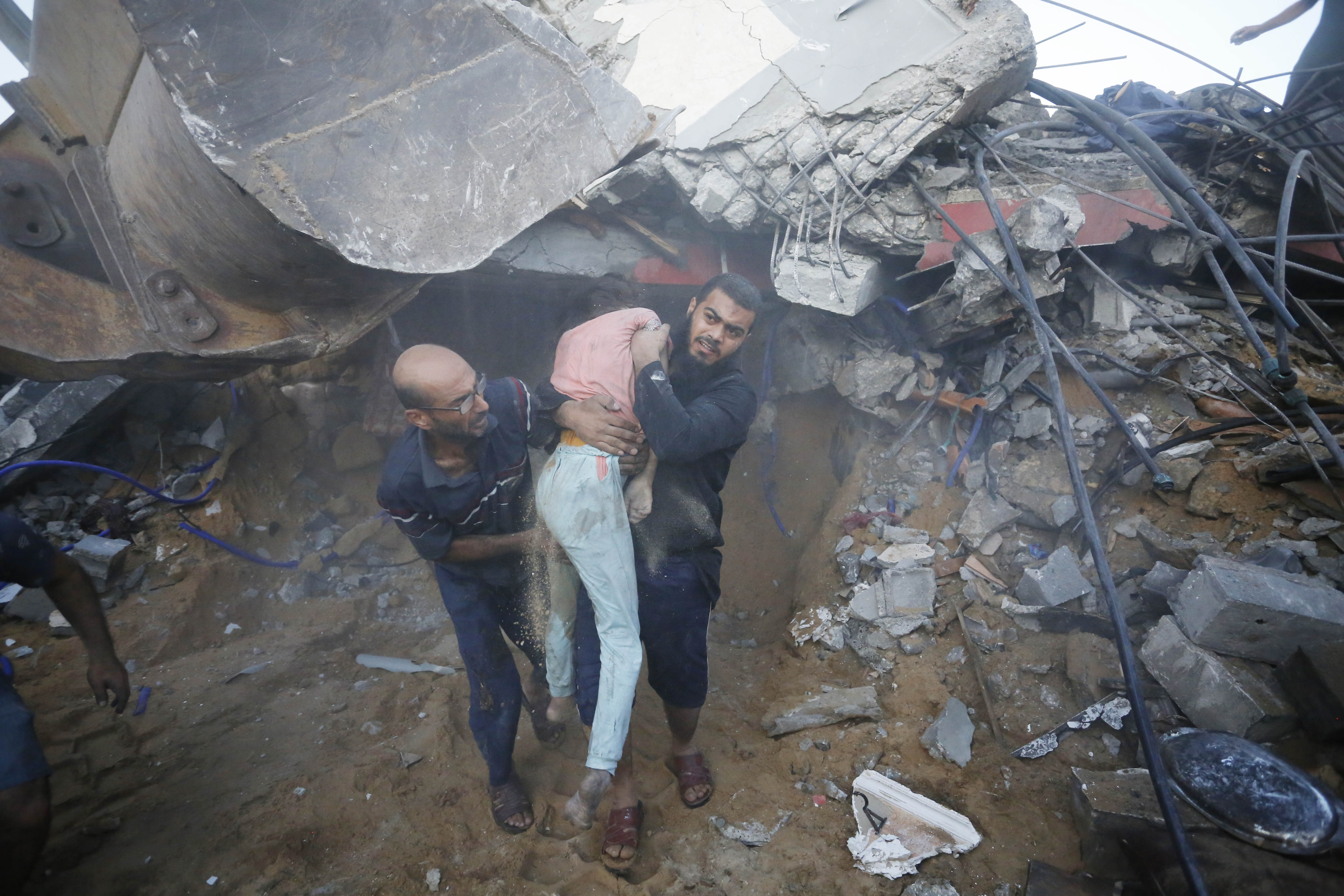 UZNEMIRUJUĆI SADRŽAJ! Deveti dan izraelskih napada na Gazu