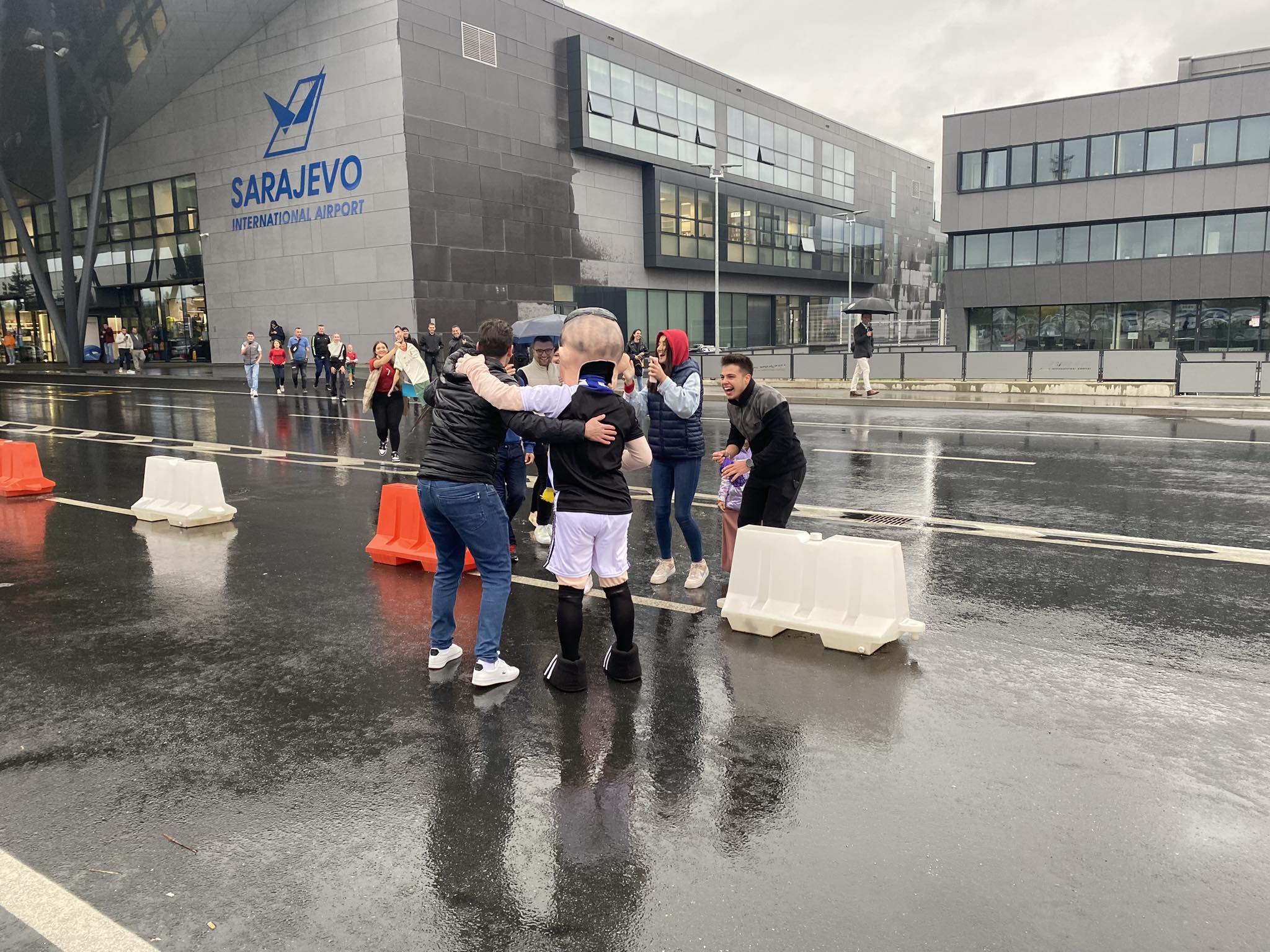 384541923_976129883683241_2229666406285367037_n