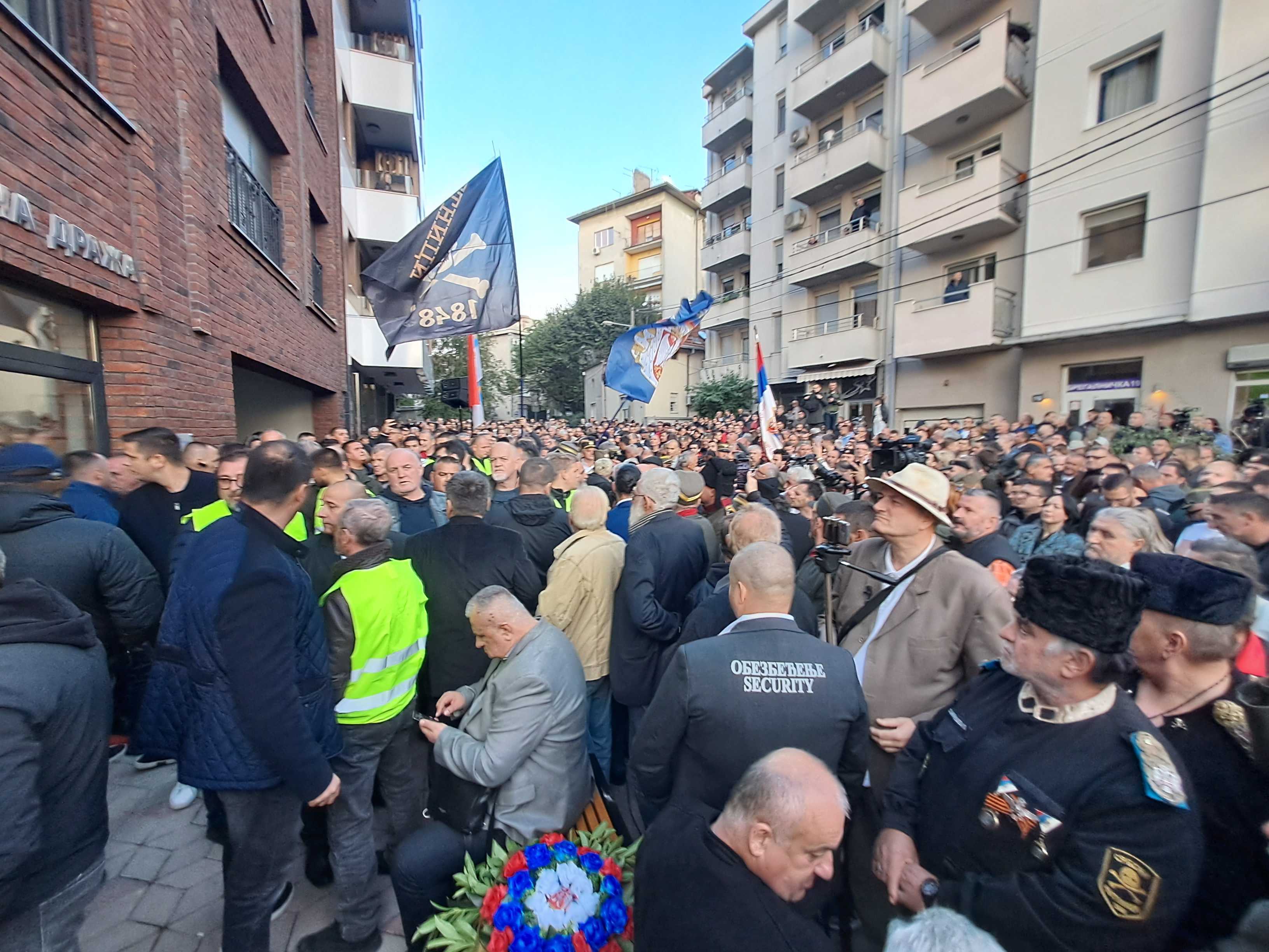 SPOMENIK DRAŽI MIHAILOVIĆU