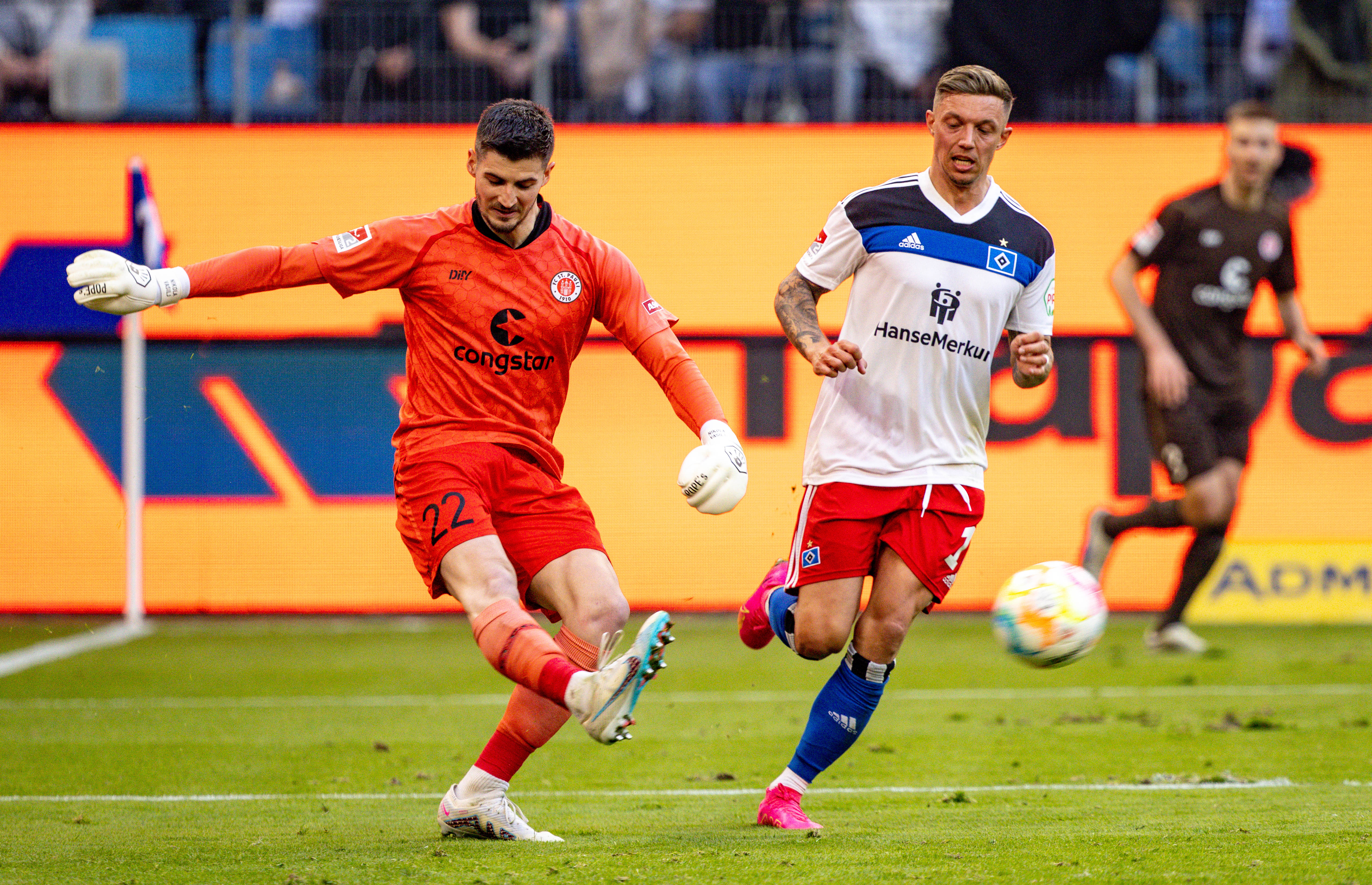 FBL-GER-BUNDESLIGA-SECOND DIVISION-HAMBURG-ST PAULI