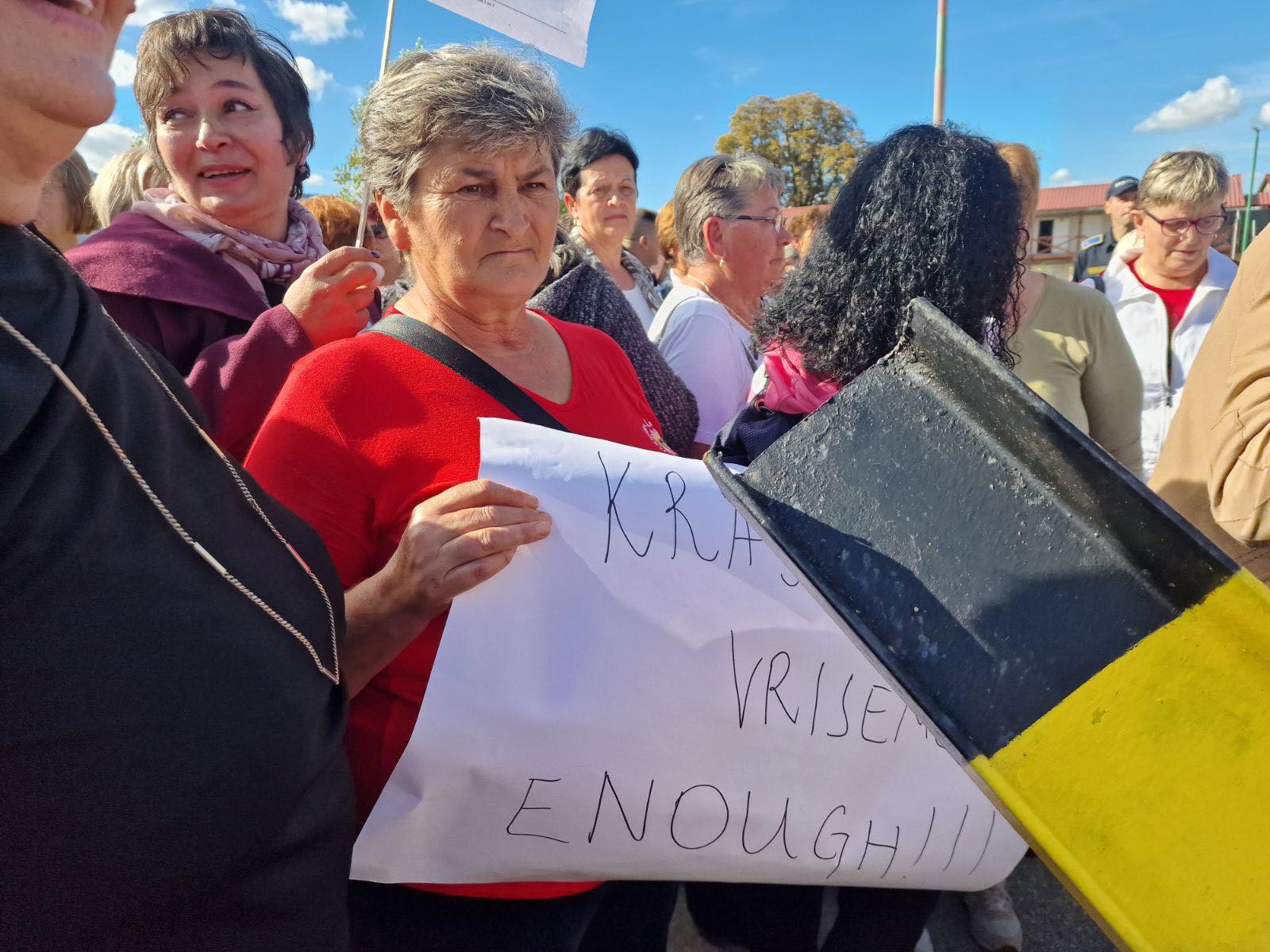 protest uposlenici mirovnih snaga