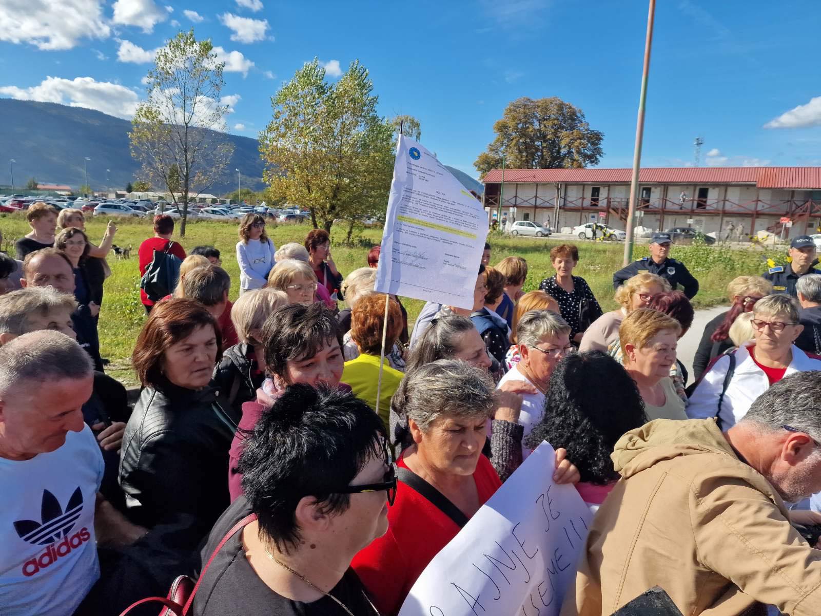 protest uposlenici mirovnih snaga