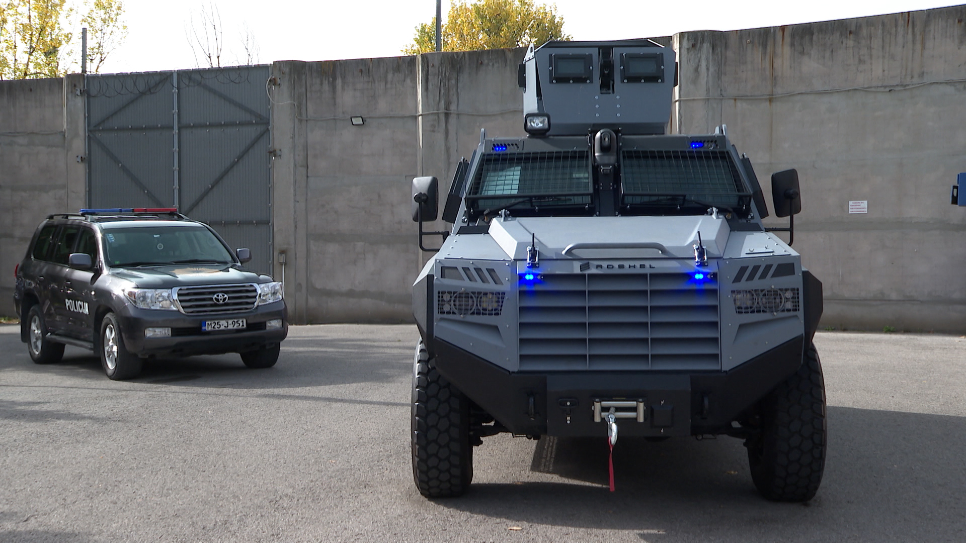 SA-OKLOPNO VOZILO FUP-VO-ADA-1(20231024-142802392).mxf.00_00_08_02.Still001