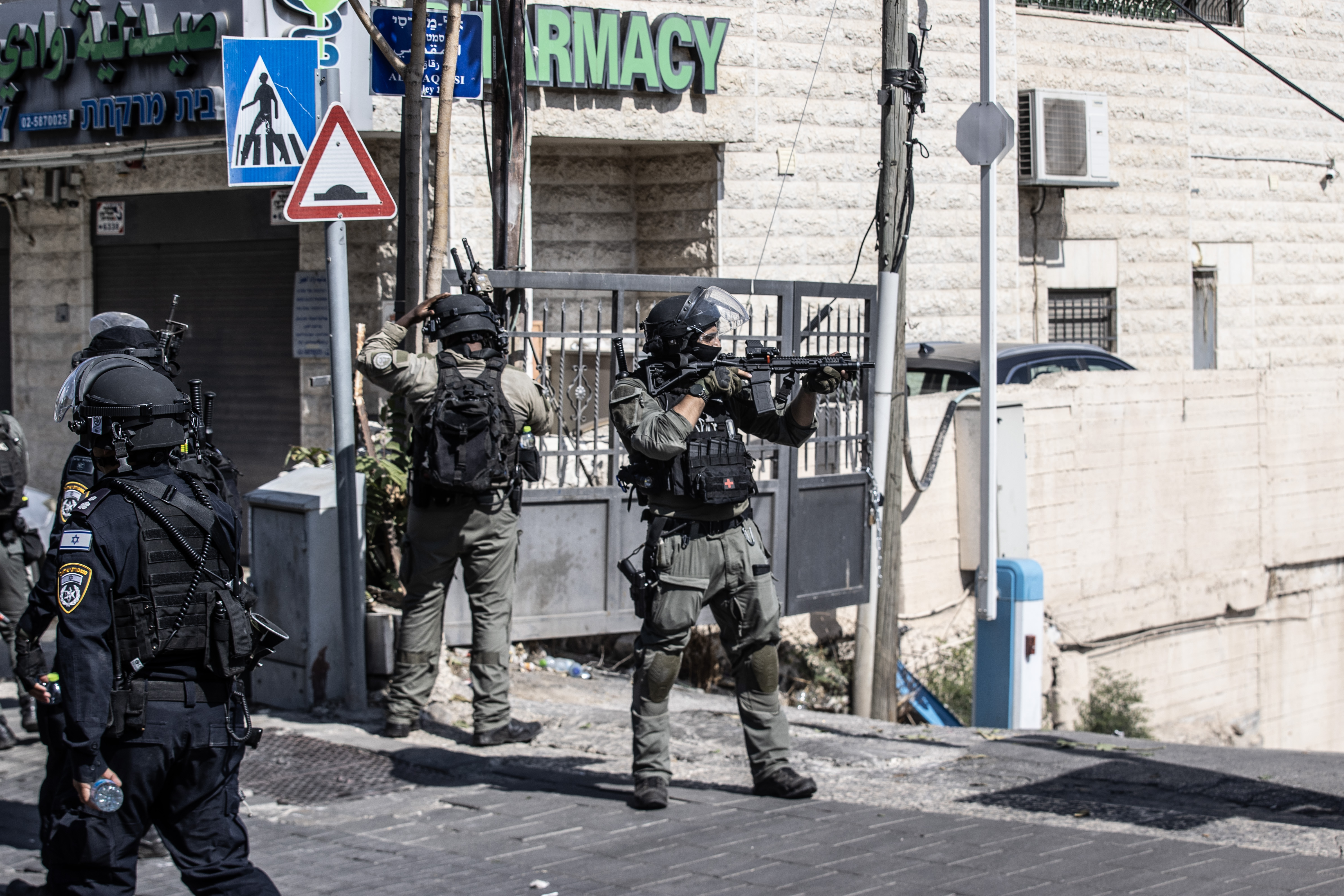 Izraelska policija intervenisala protiv Palestinaca kojima nije bilo dozvoljeno da uđu u džamiju Al-Aksa