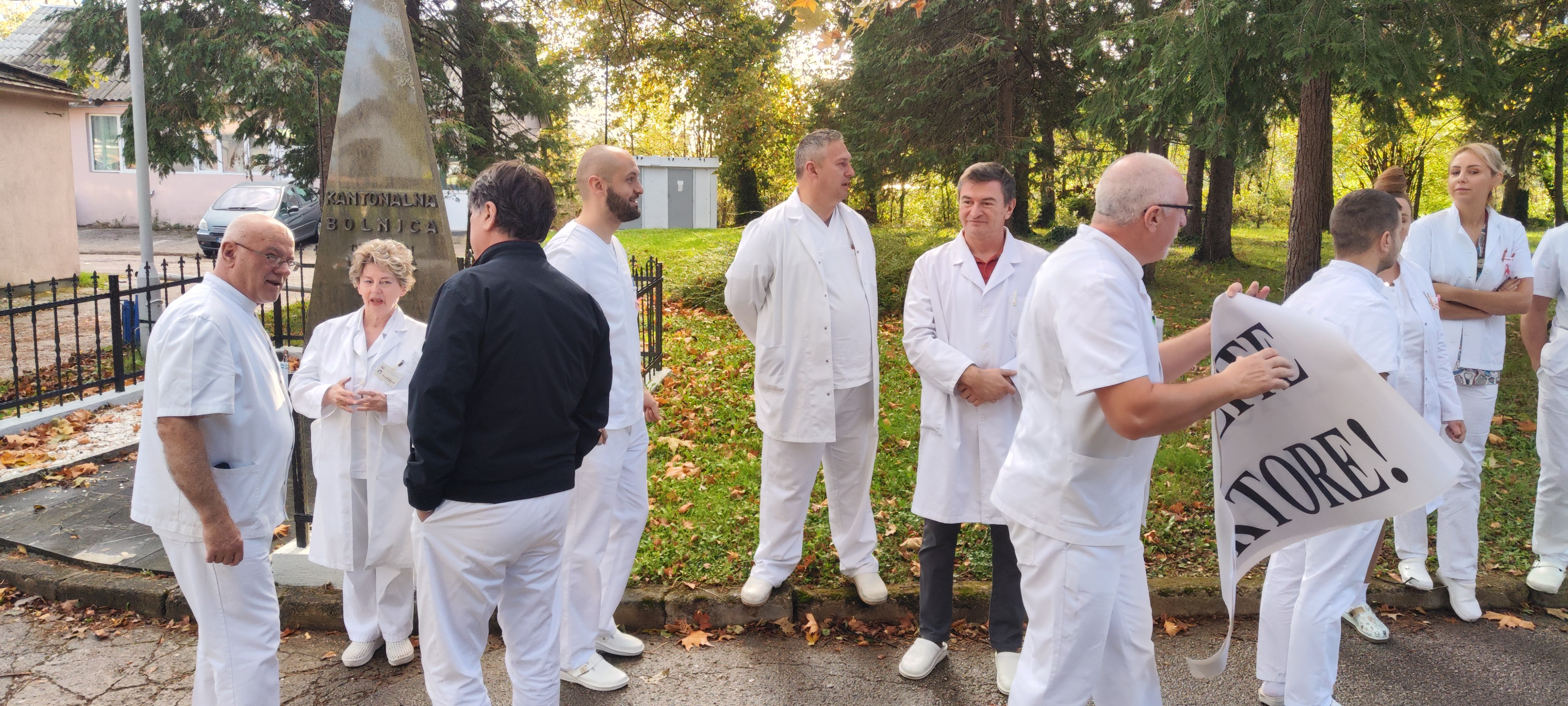 Štrajk upozorenja u FBiH: Bihaćki ljekari traže veće plate i bolje uslove