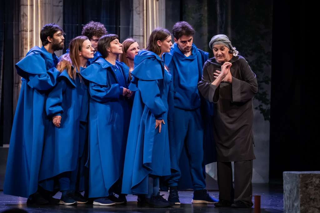 l_cd9244f48ffda48149481855b1a9add4