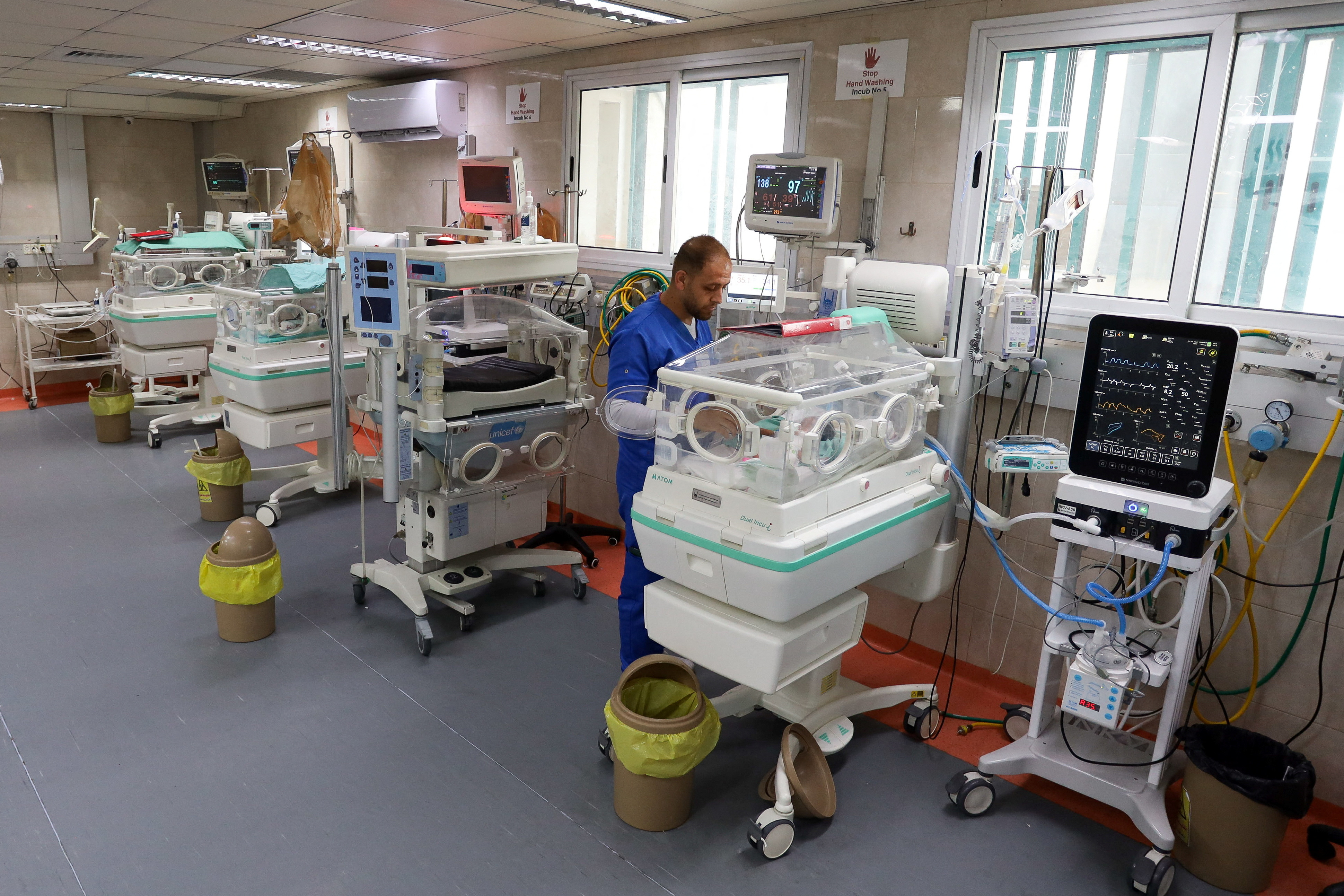 Doctors at Gaza neonatal intensive care unit warn of a 'huge catastrophe'
