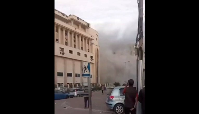 fe459c02-eb62-4158-8bae-28ee1604305a