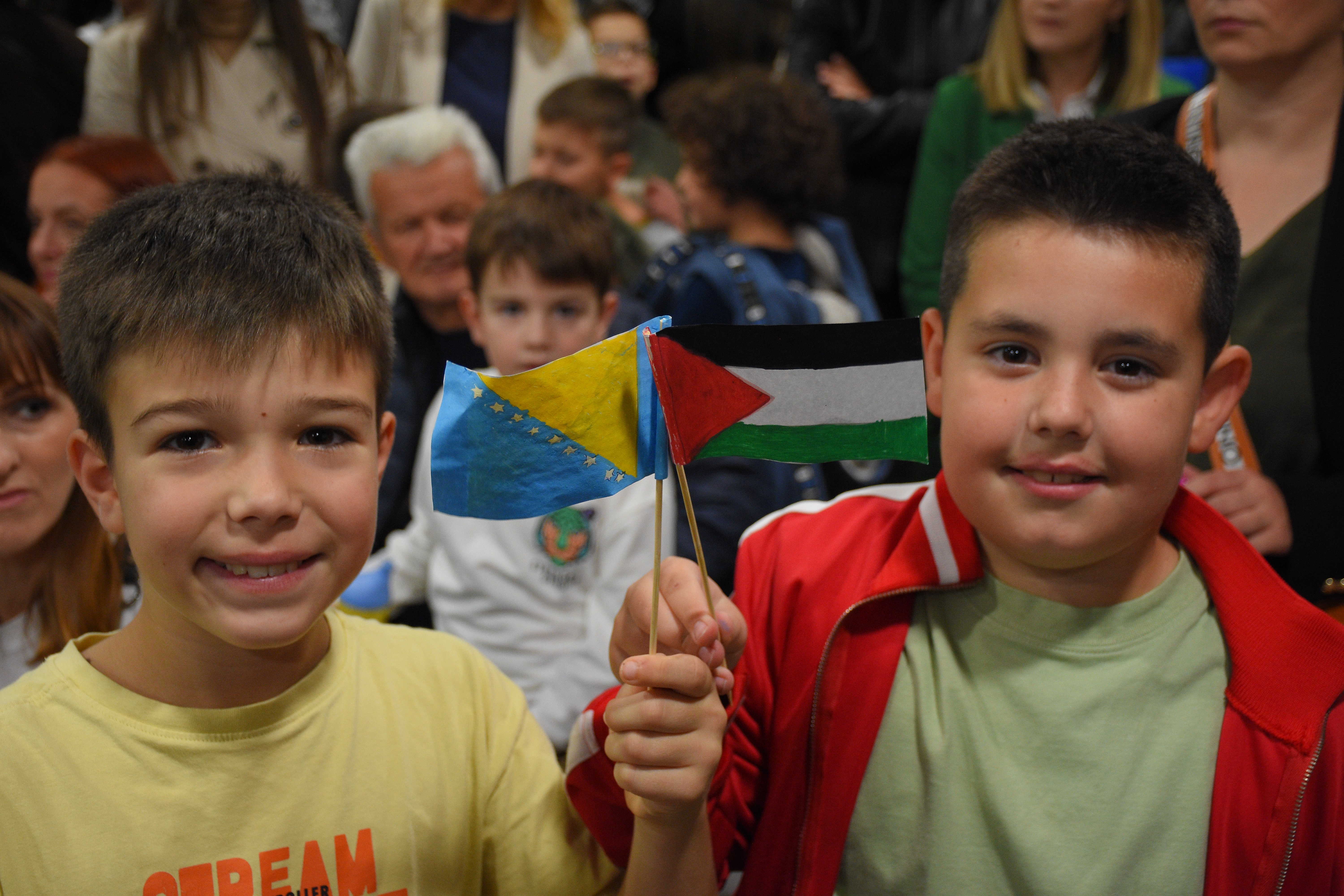 BiH: Učenici iz Sarajeva humanitarnim bazarom podržali djecu Palestine