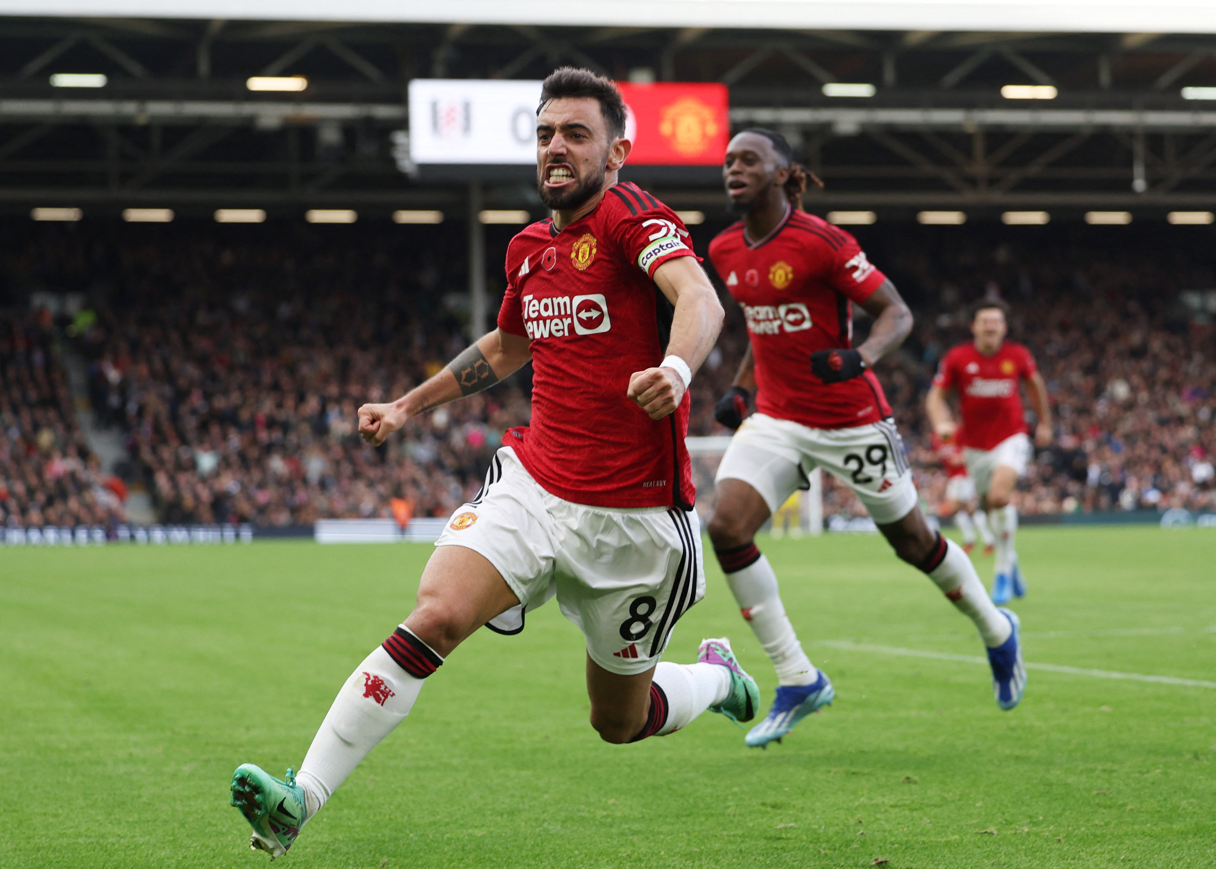 Premier League - Fulham v Manchester United