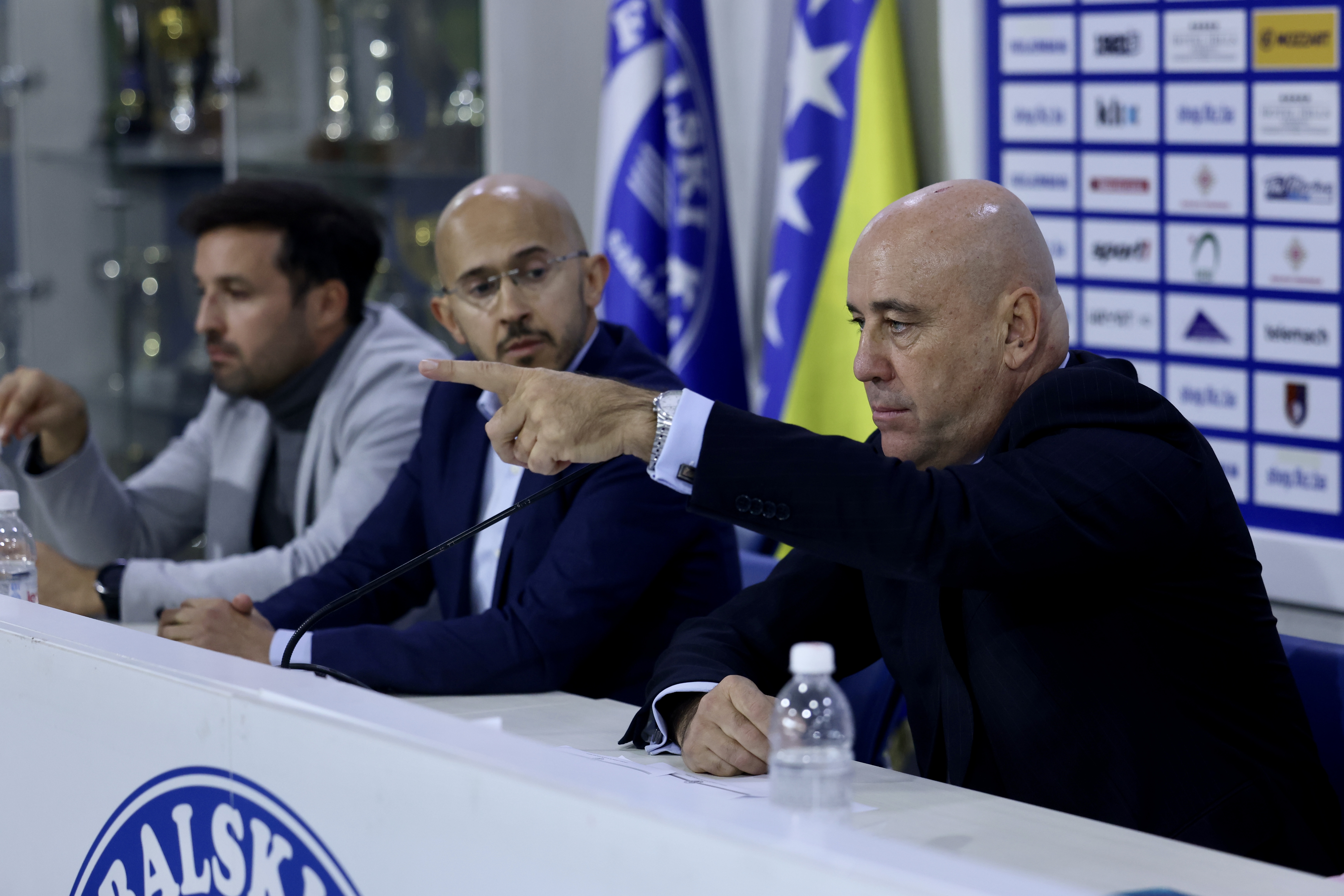 FK Željezničar trener