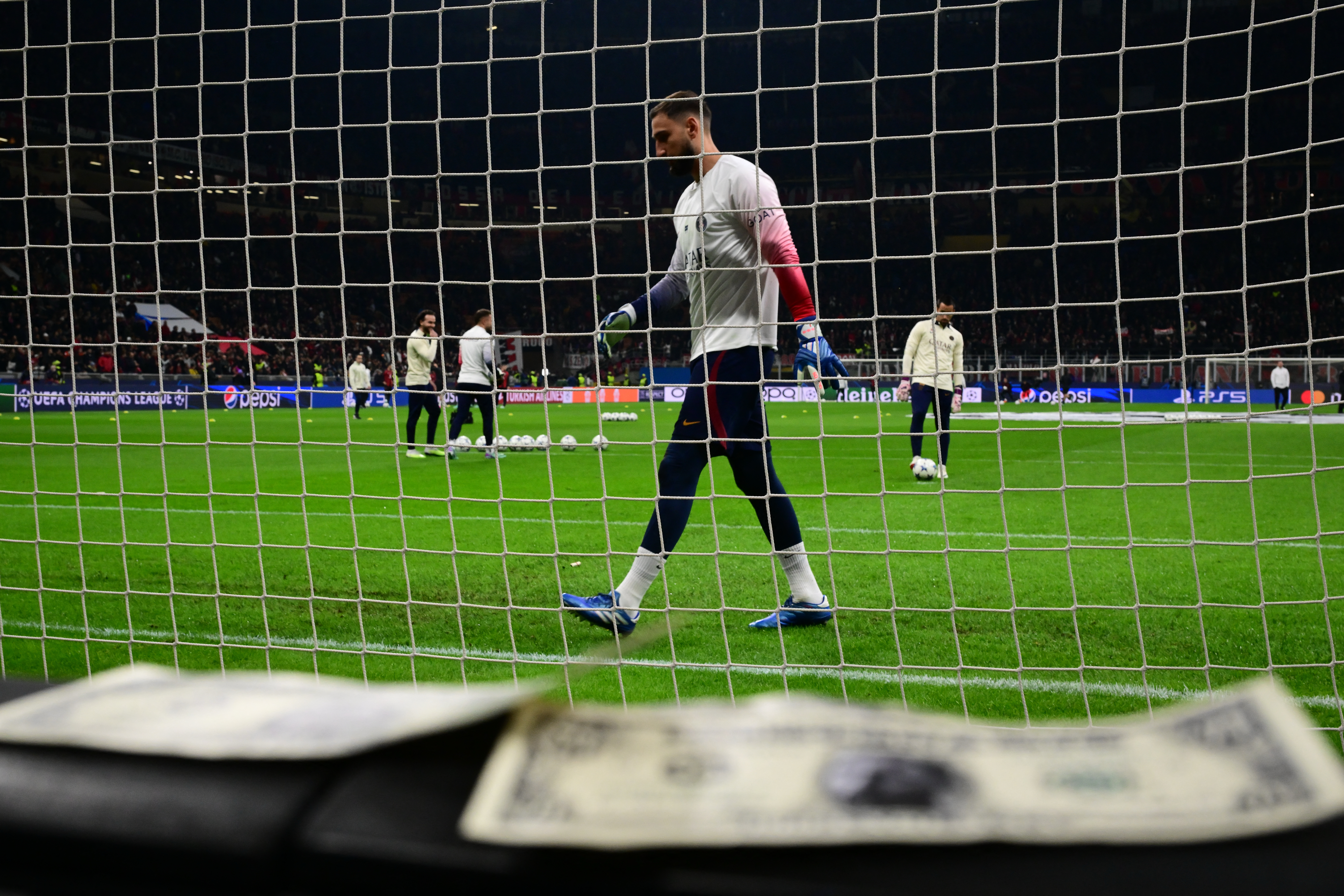 FBL-EUR-C1-MILAN-PSG