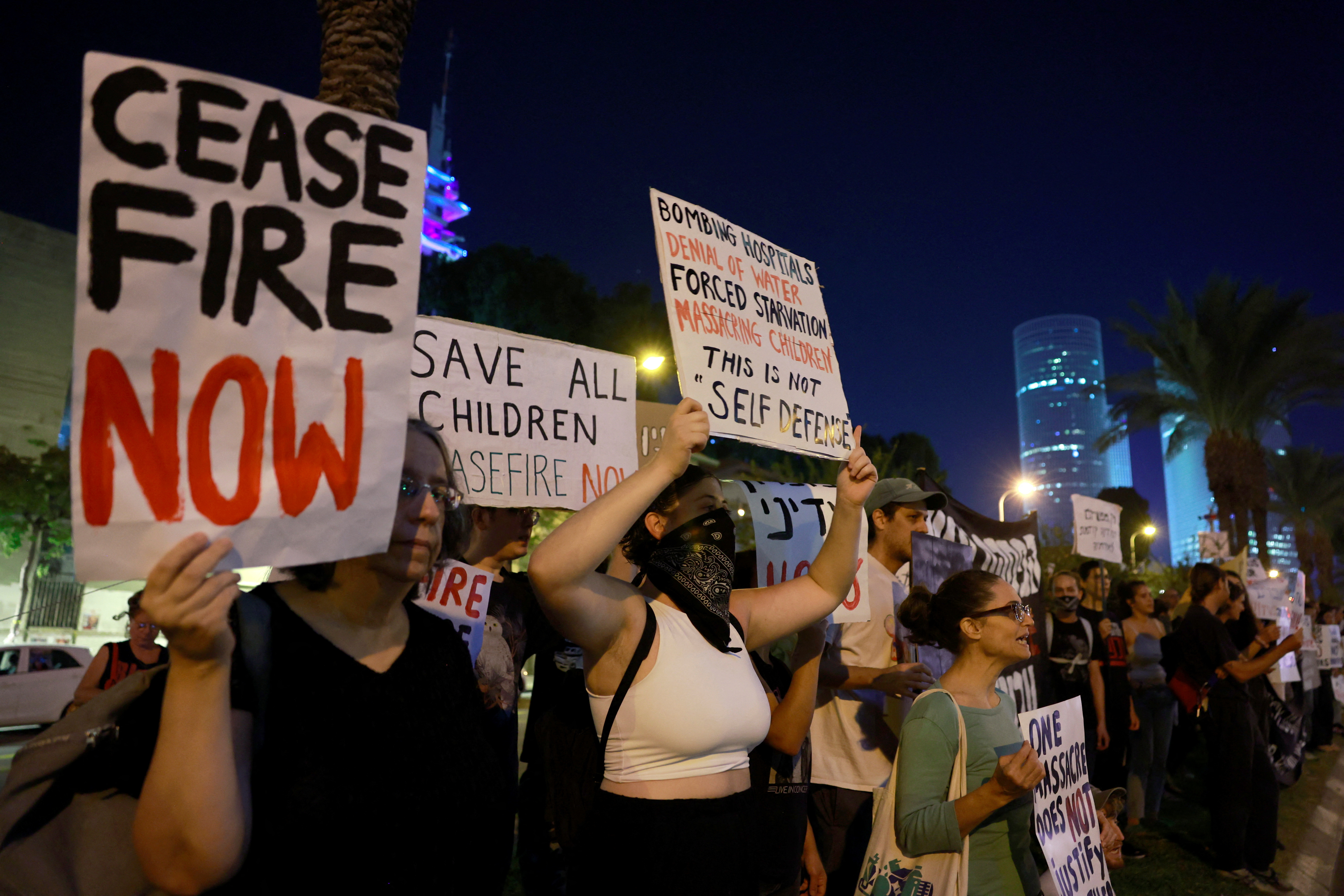 Protest of IsraeliI left wing activists calling for a ceasefire in Gaza