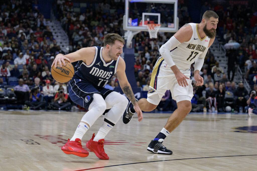 1699859820-2023-11-13T030711Z_788697721_MT1USATODAY21887286_RTRMADP_3_NBA-DALLAS-MAVERICKS-AT-NEW-ORLEANS-PELICANS-1024x683.jpg