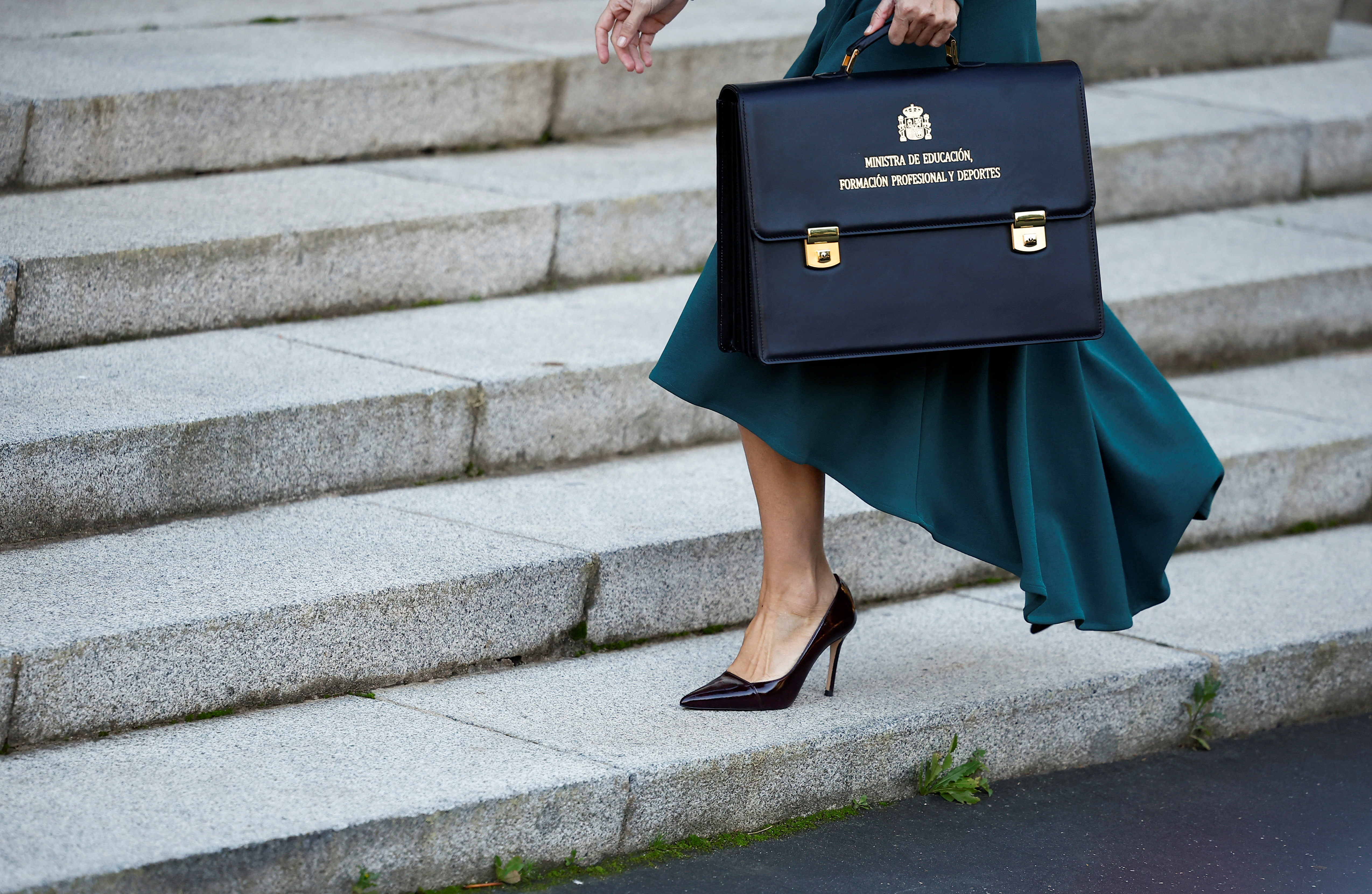 Spain's PM Sanchez chairs first new cabinet meeting