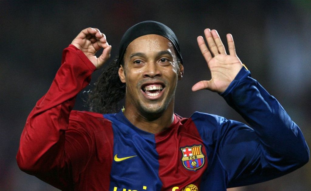 1700832028-62458762-ronaldinho.jpg