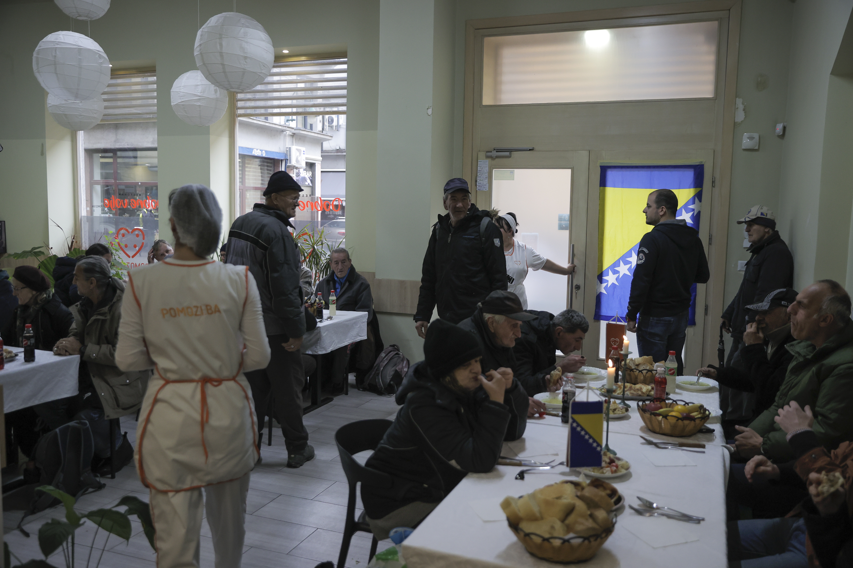 Sarajevo: Povodom Dana državnosti BiH organizovan svečani ručak za korisnike Restorana dobre volje