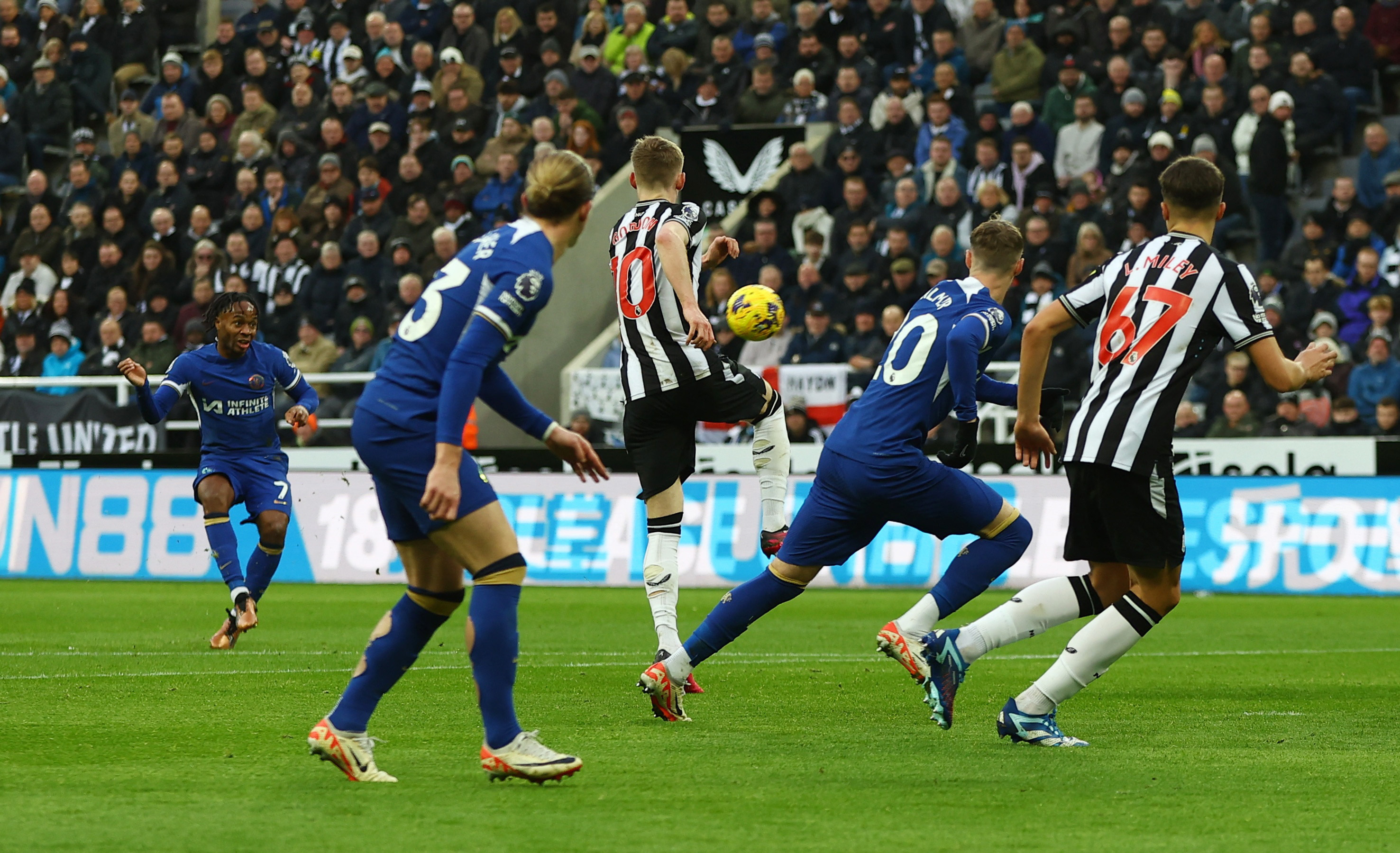 Premier League - Newcastle United v Chelsea