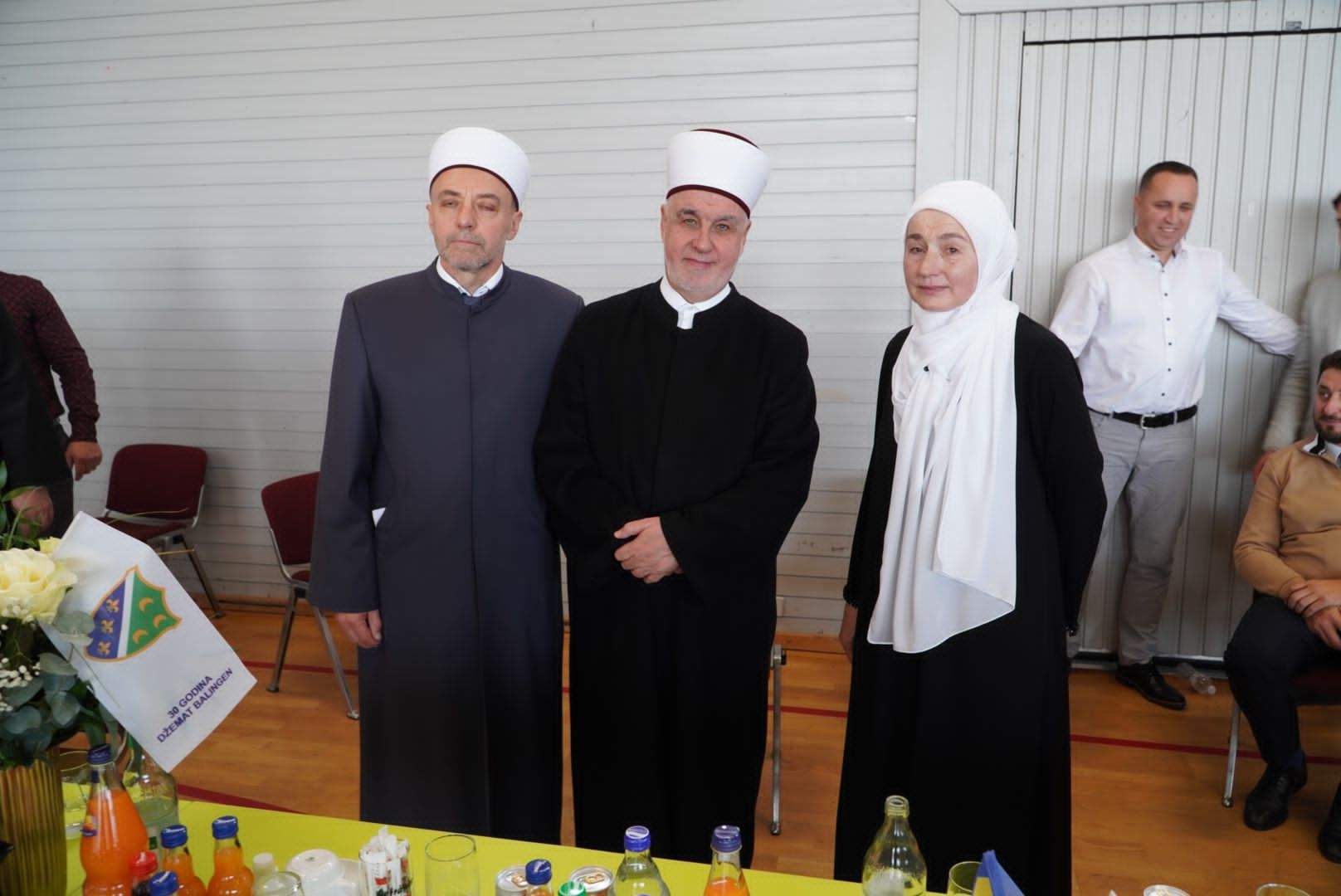 d657f2ce-b170-450c-9118-fb7f25a391bb