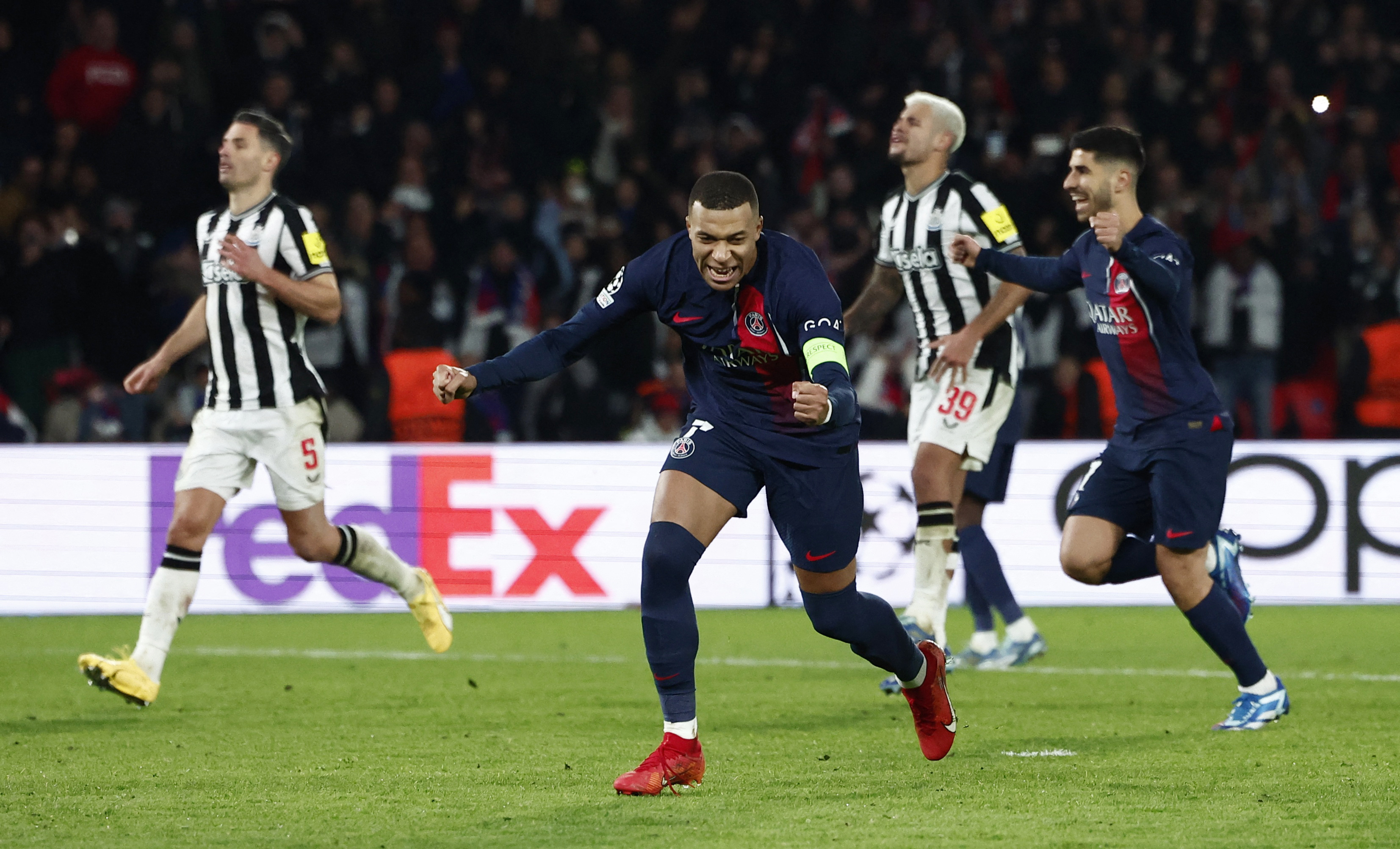 Champions League - Group F - Paris St Germain v Newcastle United