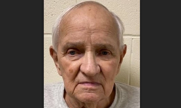 aeeecf00-d501-403f-90eb-4c6e526a03b0