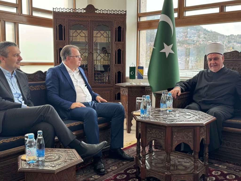 l_49be7ff93003be59427a56e9f72b2959