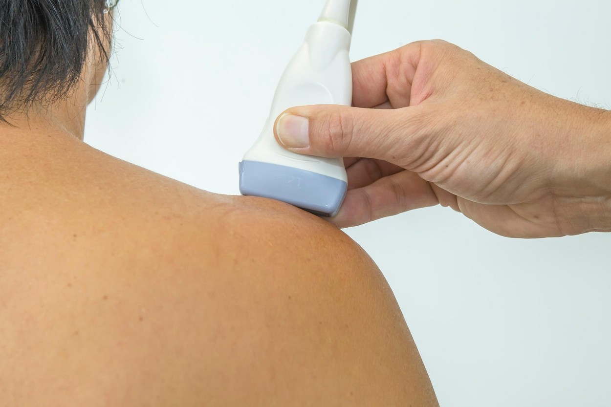 Ultrasound echo on the shouler