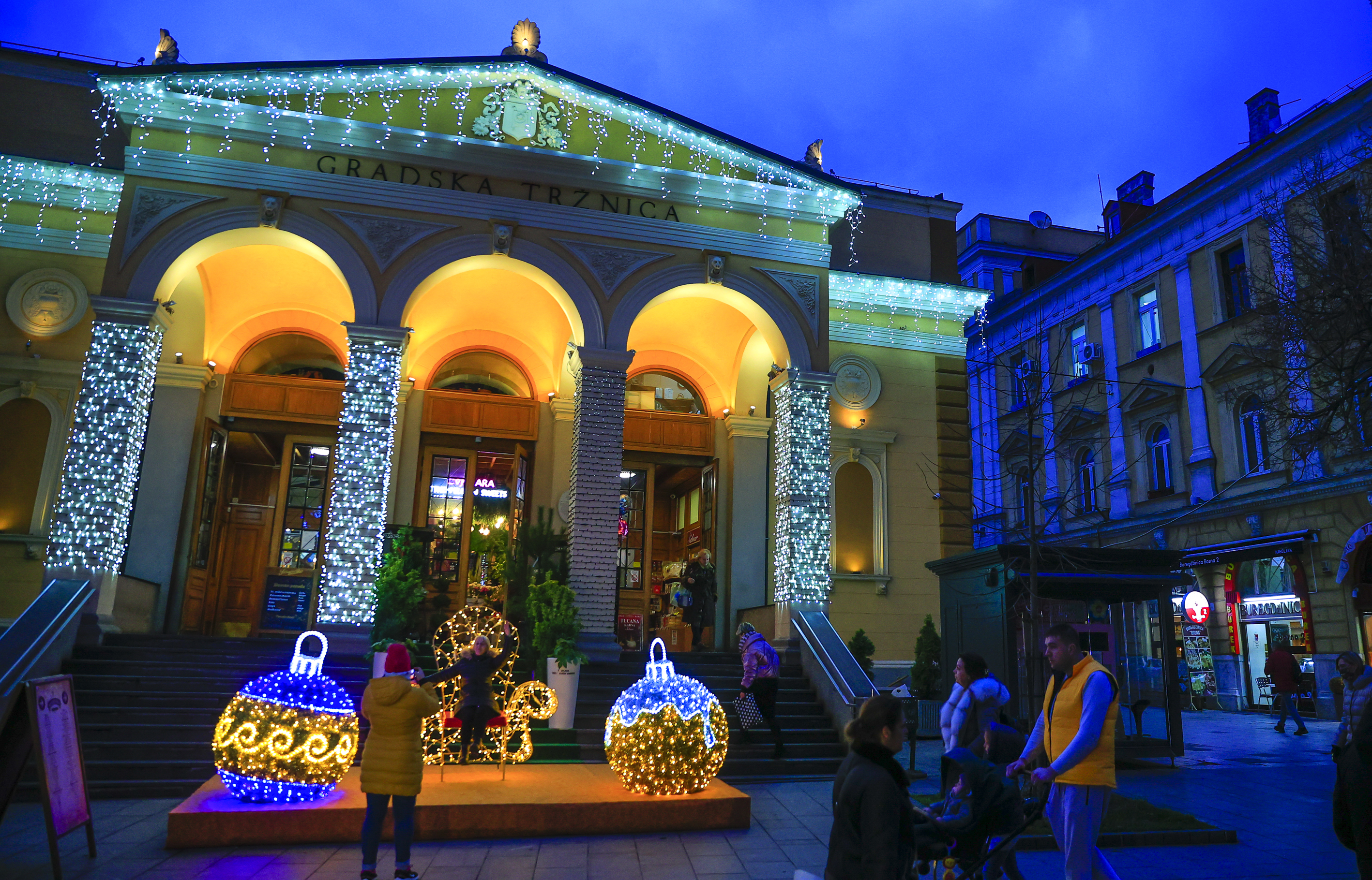 Predpraznična atmosfera u Sarajevu: Za Novu godinu očekuje se veliki broj turista