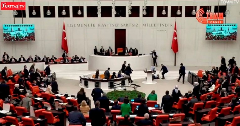 37b8236f-afbd-4d2f-9071-baa40a6e5770