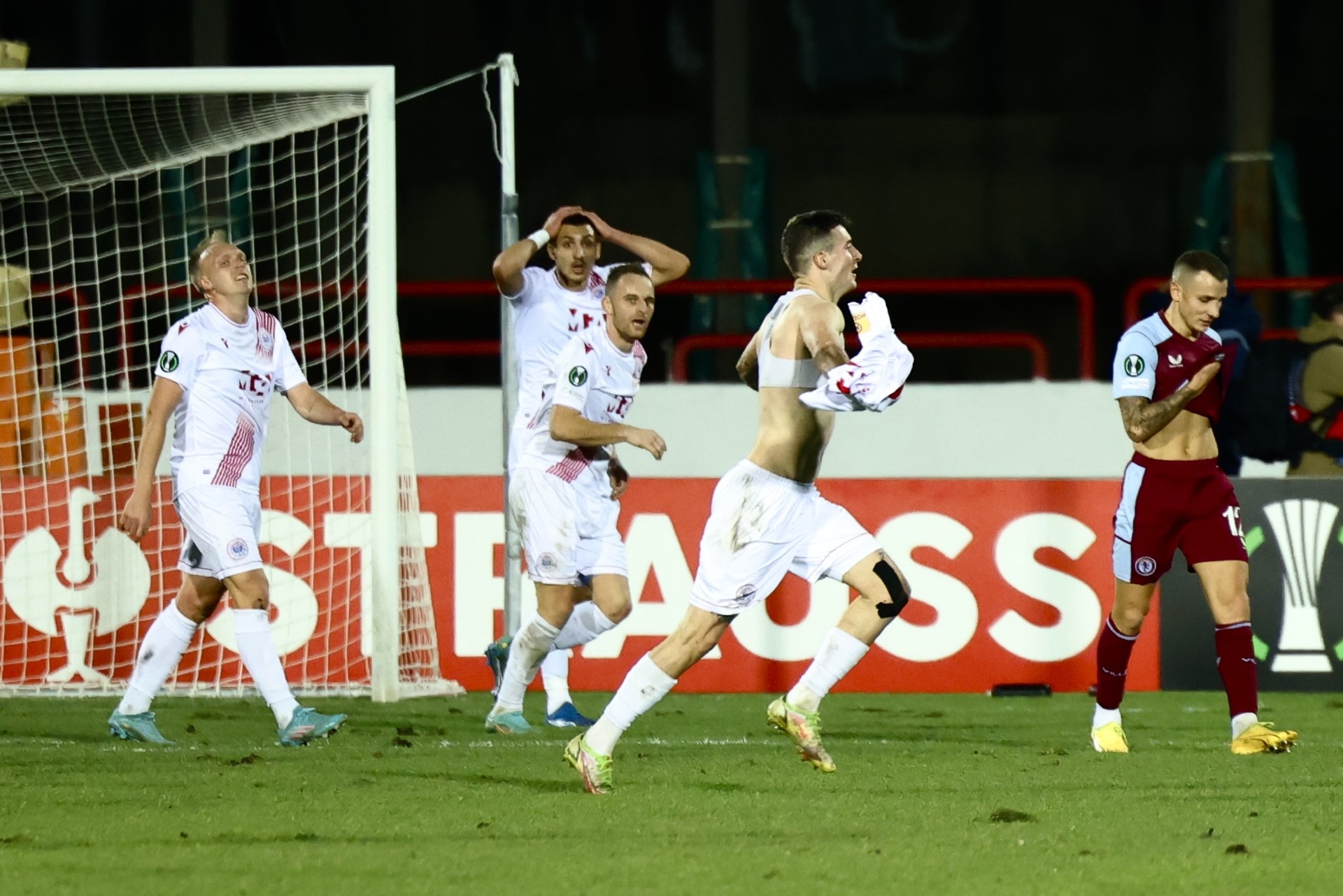 Matija Malekinušić Zrinjski Aston Villa UEFA CONFERENCE LEAGUE