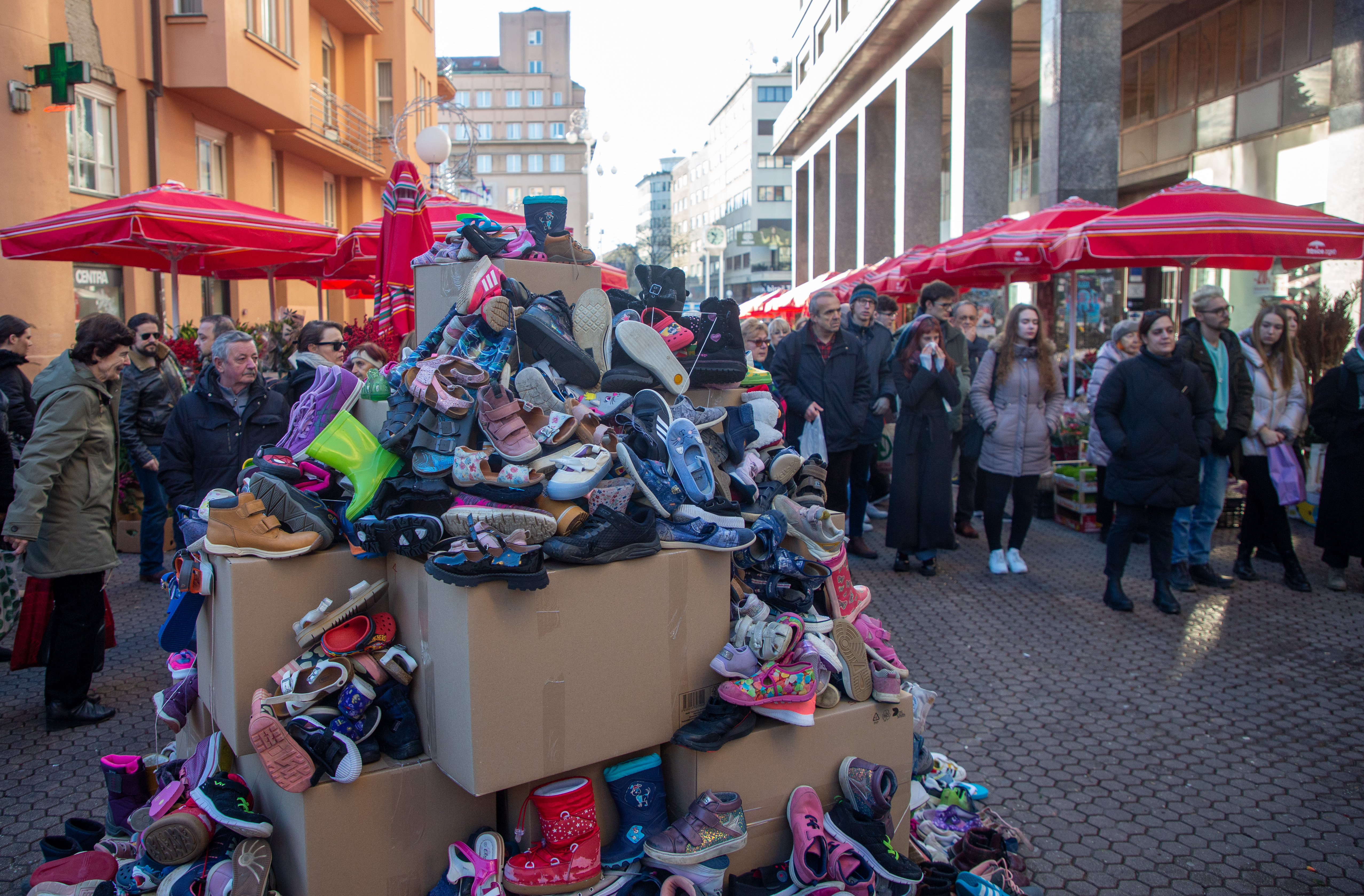 Hrvatska: Od cipelica podignut memorijal djeci ubijenoj u Palestini
