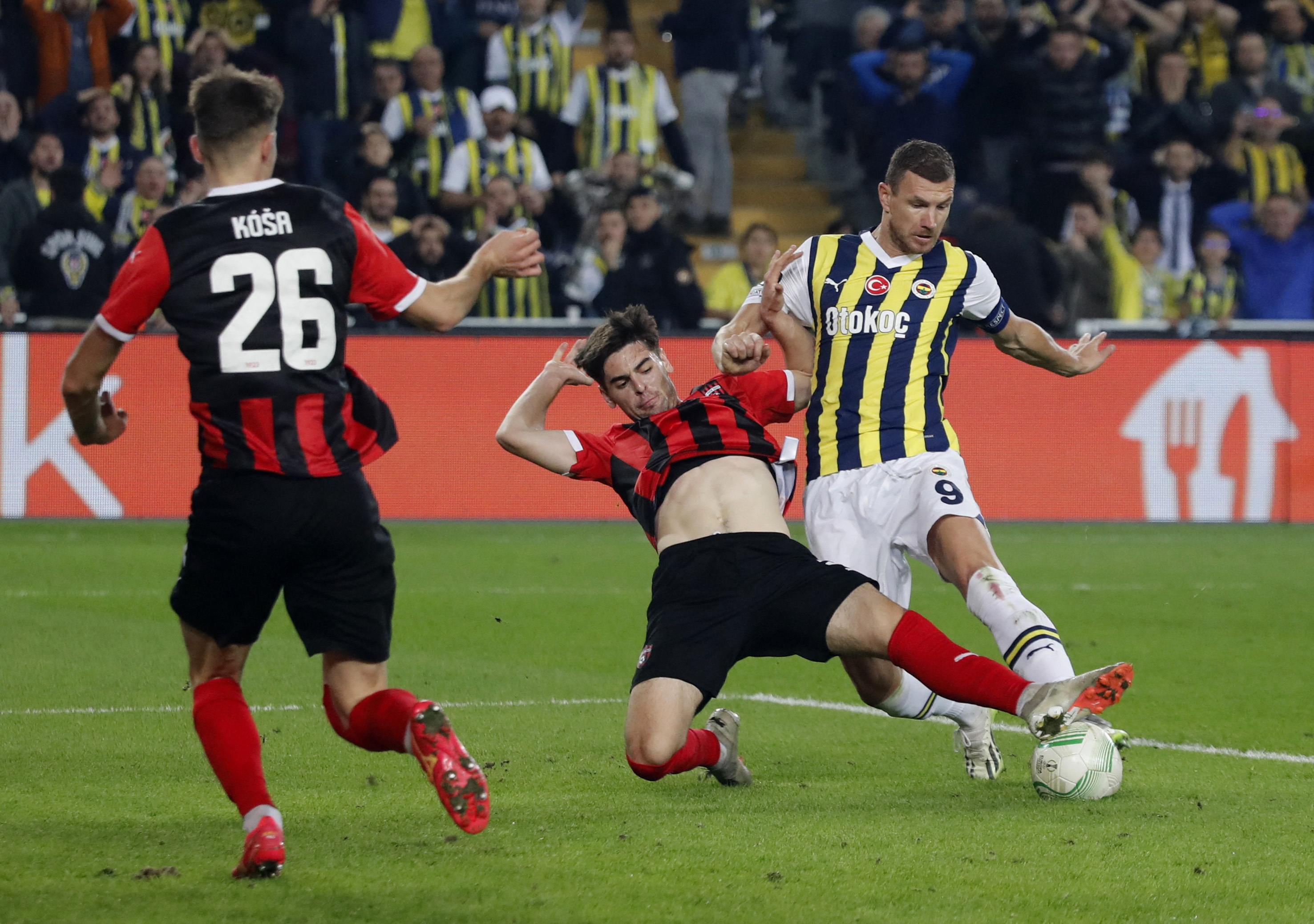 Europa Conference League - Group H - Fenerbahce v Spartak Trnava