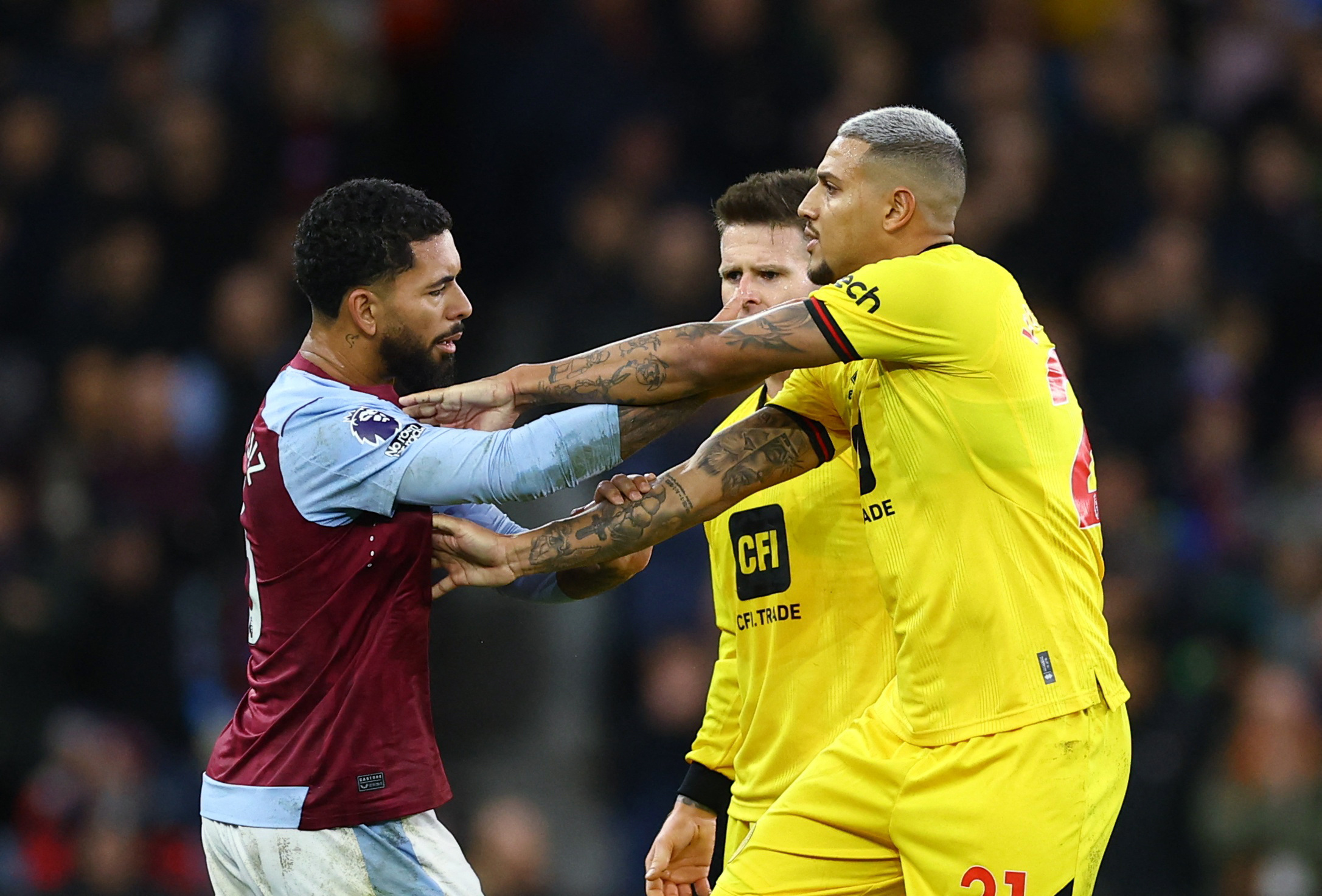 REUTERS/Molly Darlington