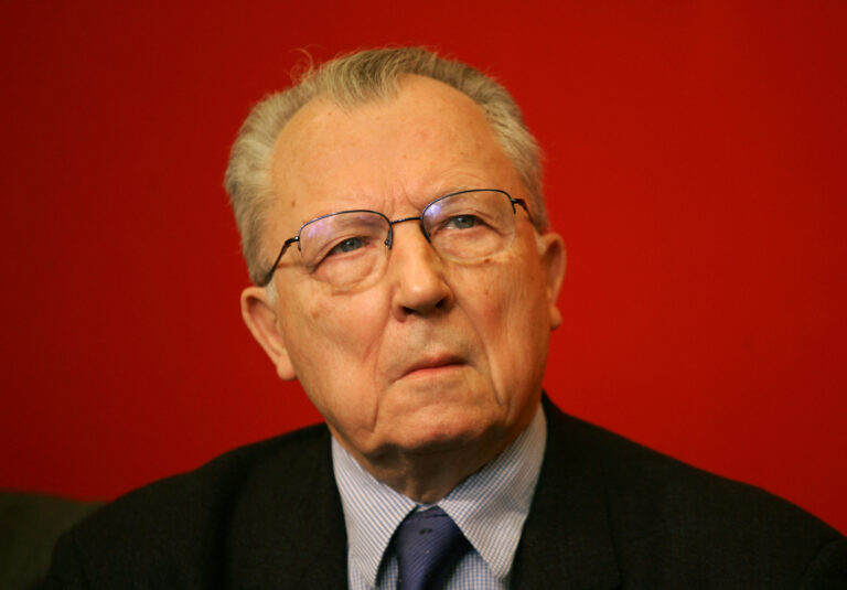 FILE PHOTO: France's socialist leader Jacques Delors seen during a press conference in support of the "yes" to t..