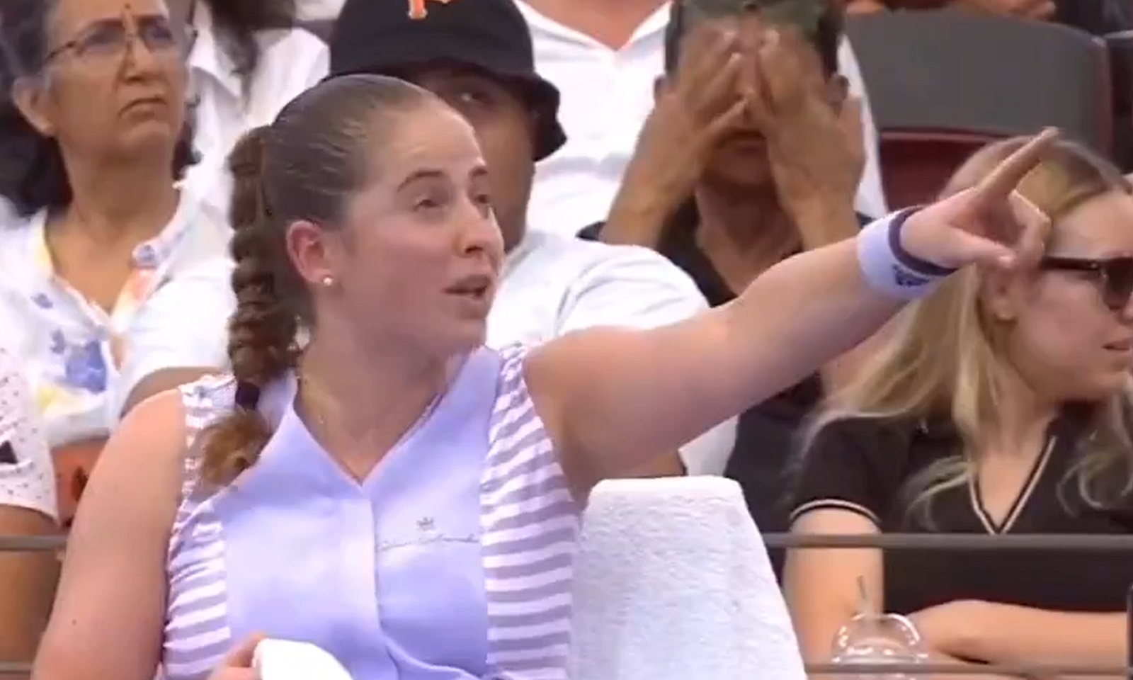 1704462473-ostapenko-jelena