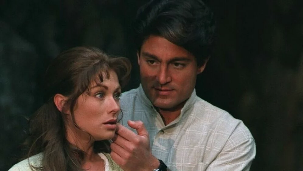 62715005-fernando-colunga