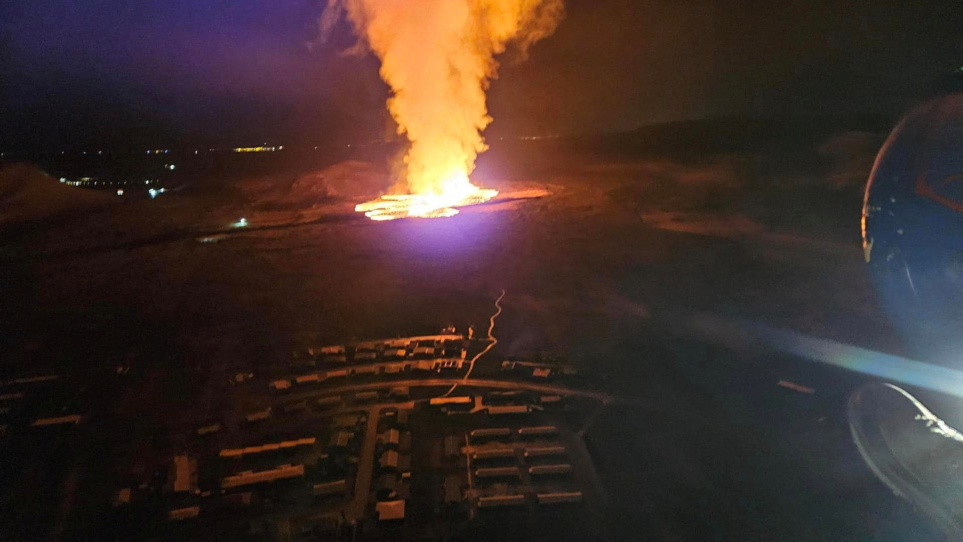 Volcano eruption in Reykjanes Peninsula