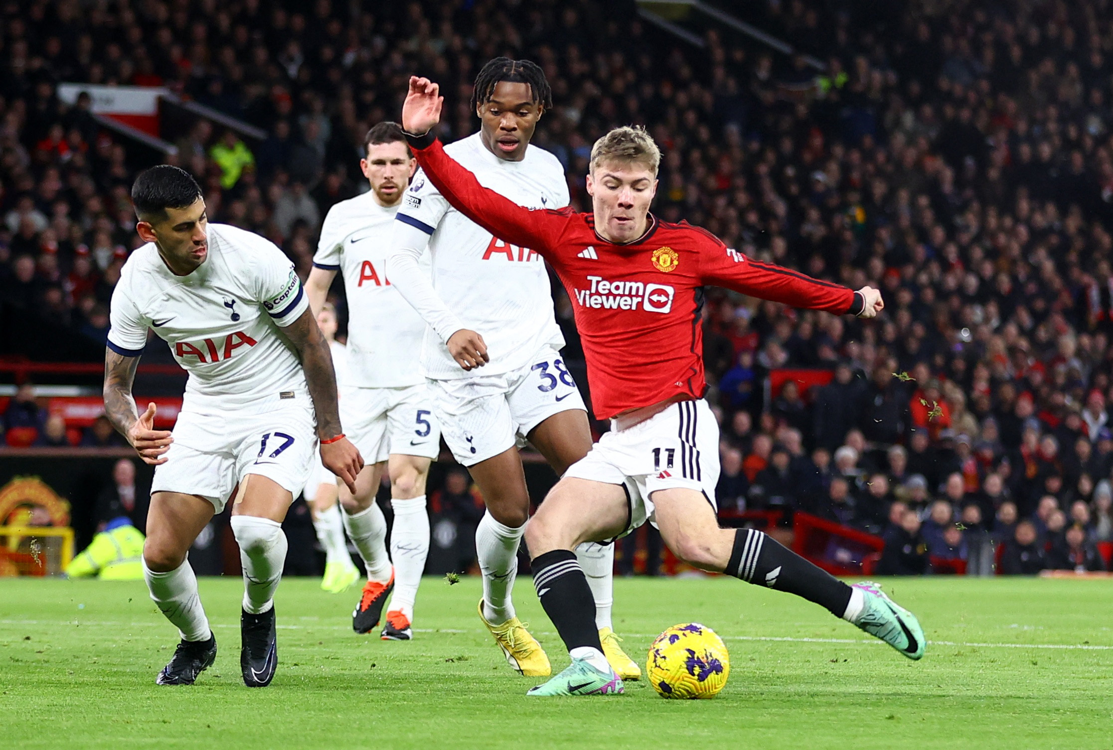 Premier League - Manchester United v Tottenham Hotspur