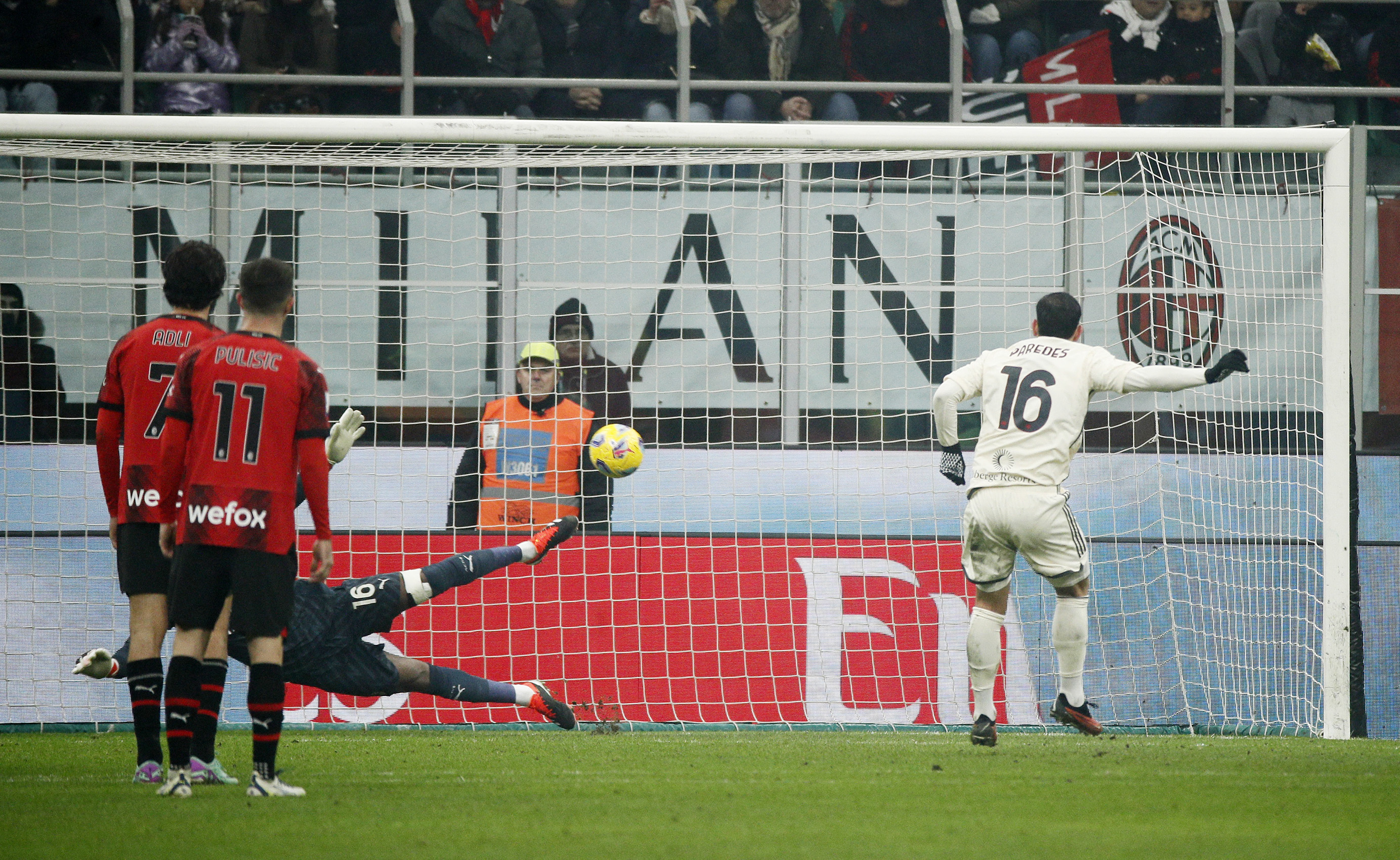 Serie A - AC Milan v AS Roma