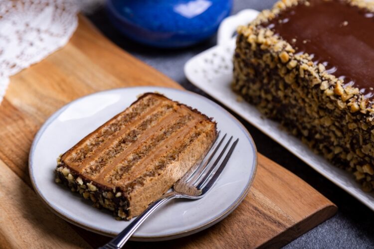 Popular,Serbian,Walnut-chocolate,Cake,-,Reforma