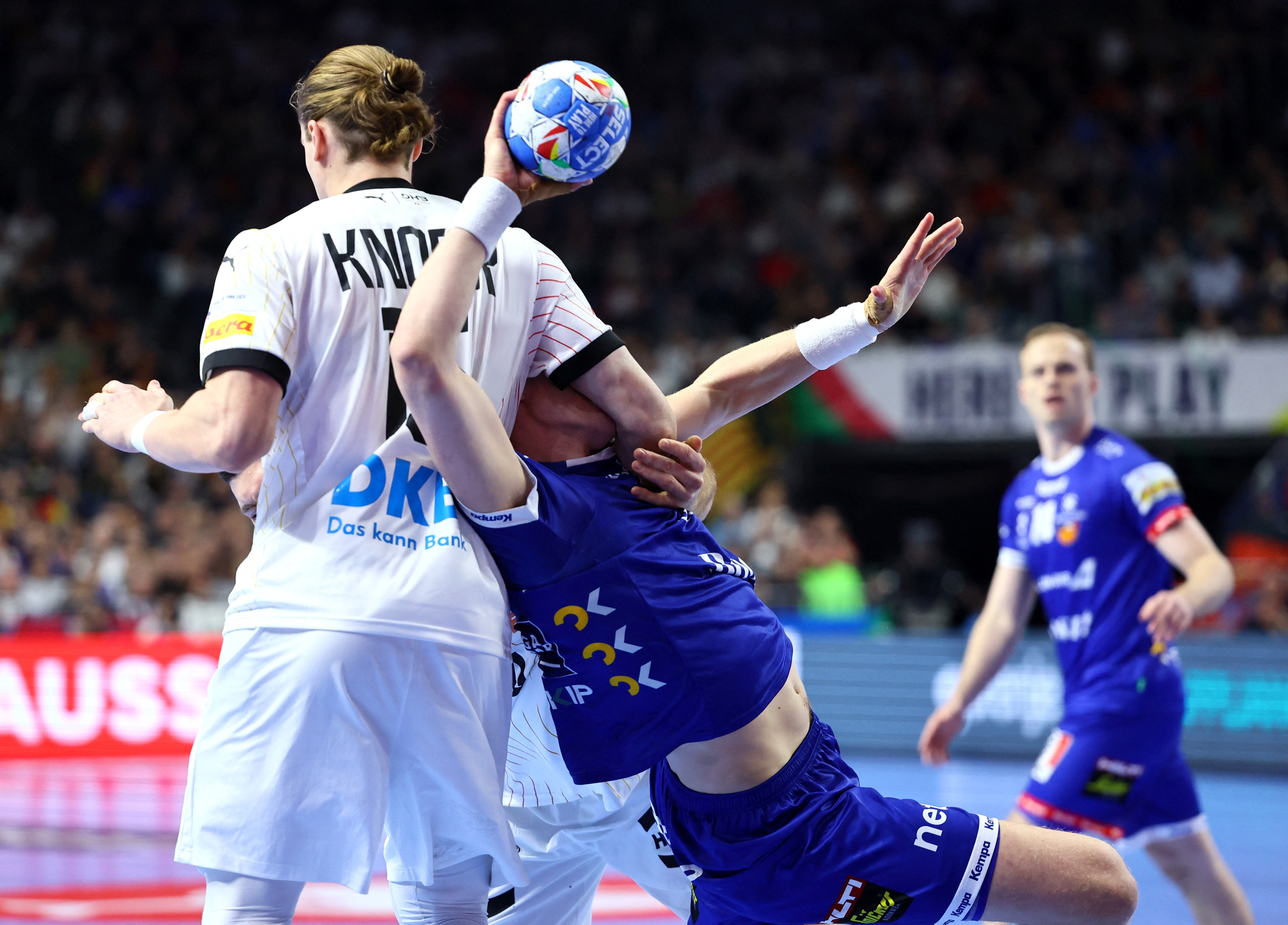  REUTERS/Wolfgang Rattay